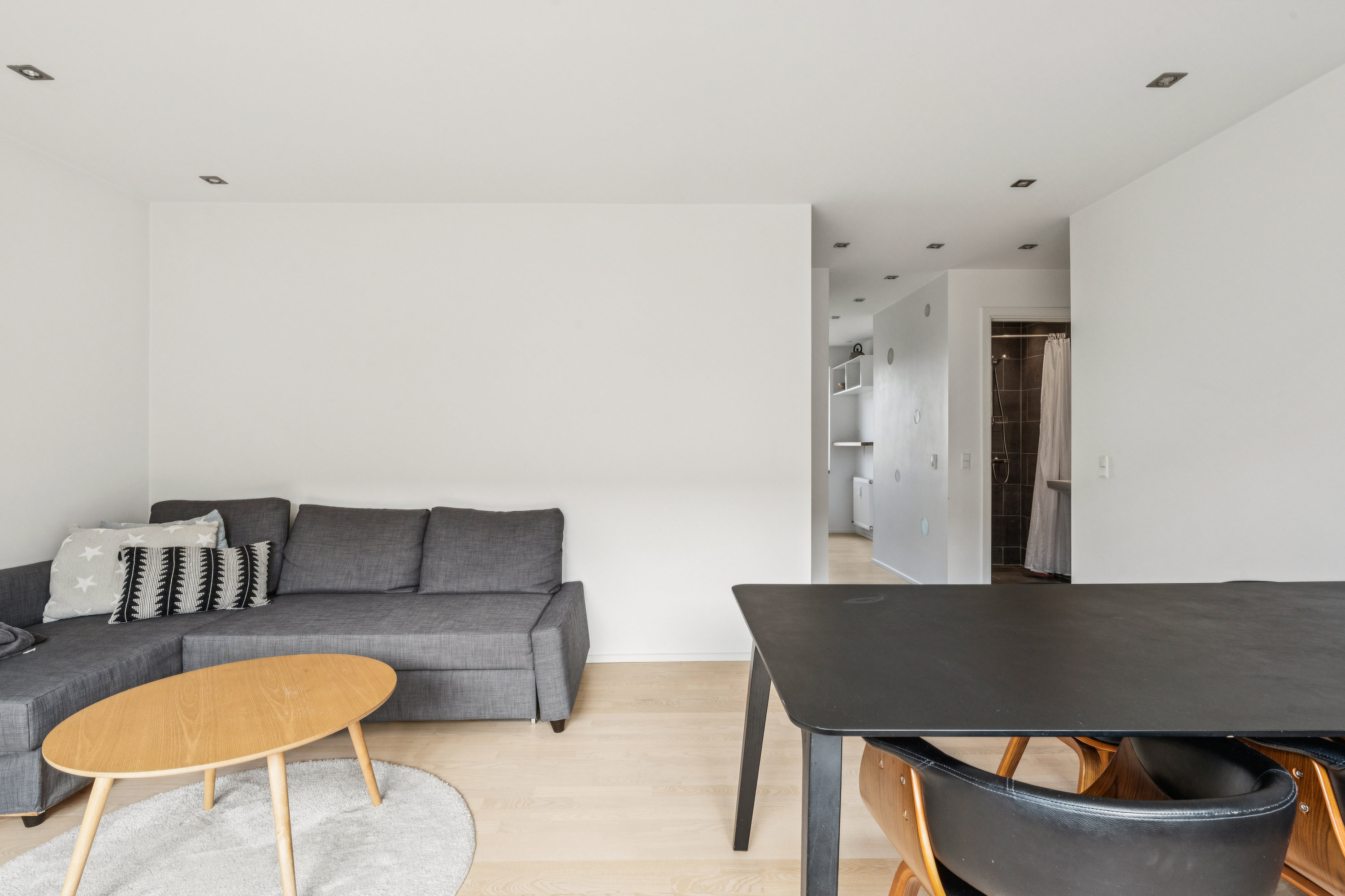 Fremhævet stue billede i fuldskærmstilstand. Billede af Herluf Trolles Gade 32, 3. tv., 9000 Aalborg