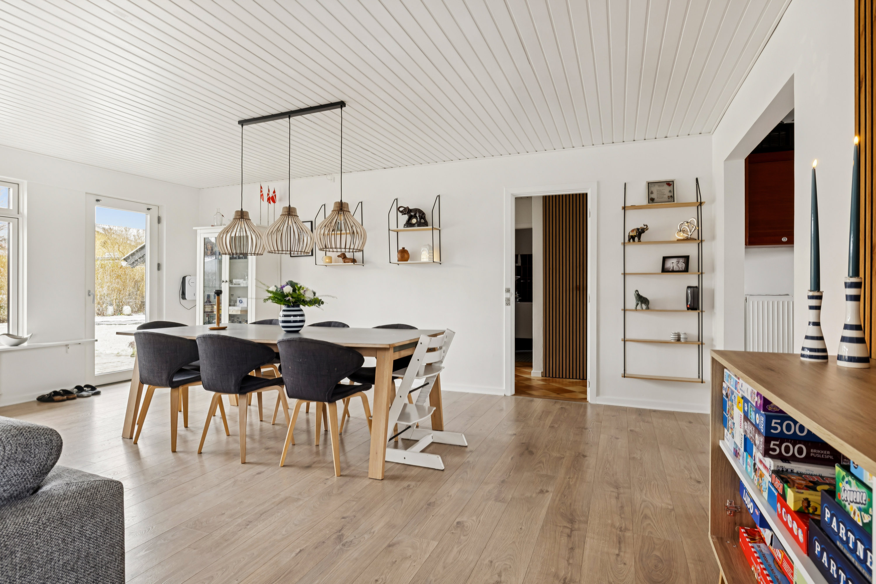 Fremhævet stue billede i fuldskærmstilstand. Billede af Kirkevej 13, 7850 Stoholm Jyll