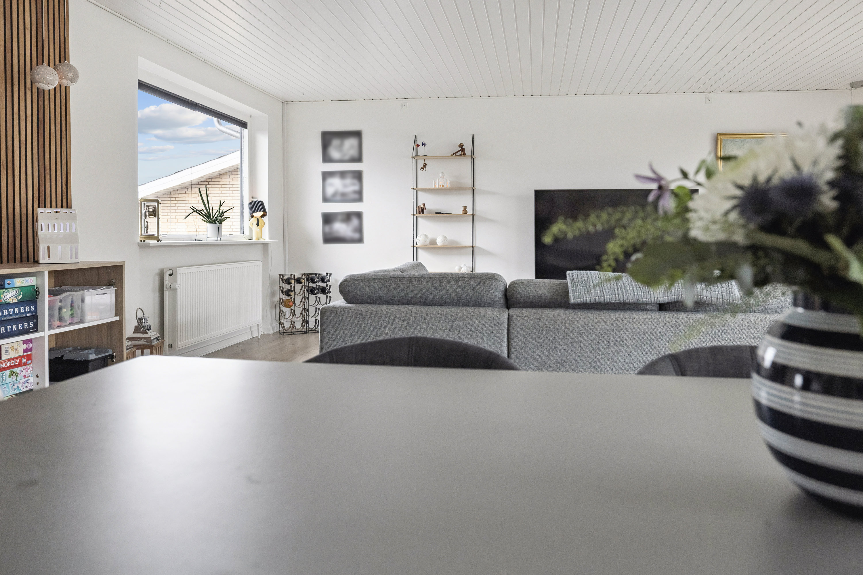 Fremhævet stue billede i fuldskærmstilstand. Billede af Kirkevej 13, 7850 Stoholm Jyll