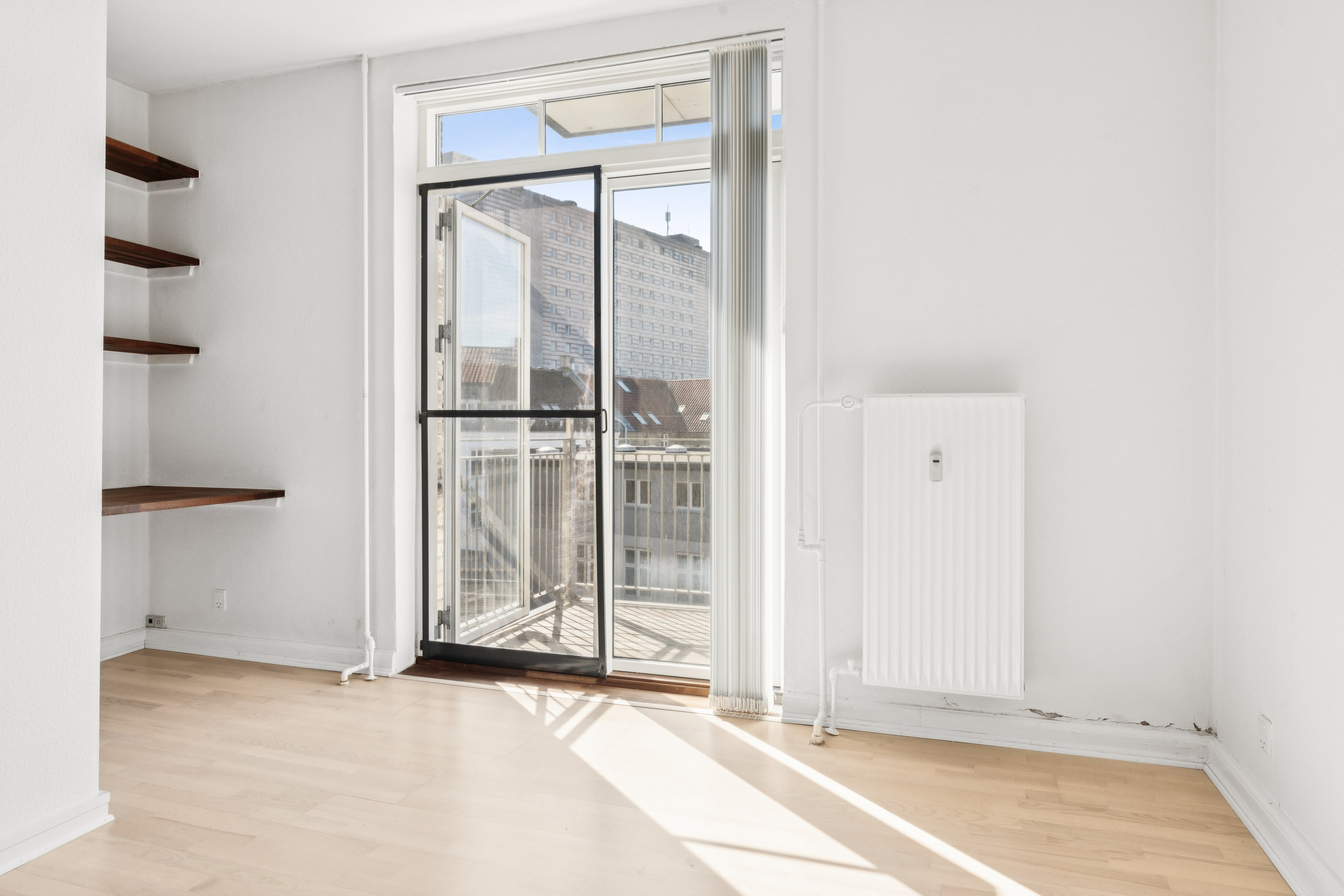 Fremhævet entré billede i fuldskærmstilstand. Billede af Holbergsgade 20, 2. tv., 9000 Aalborg