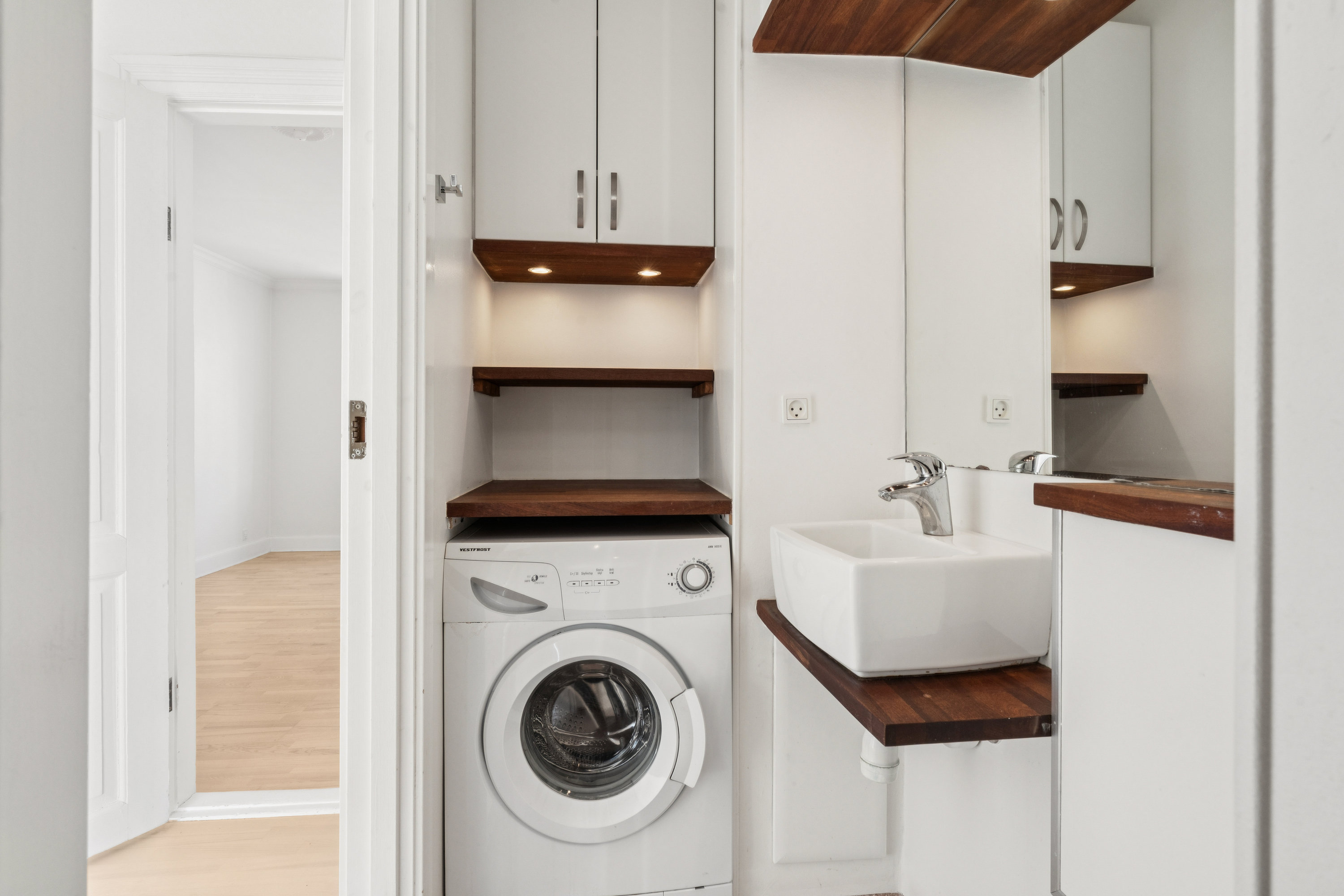 Fremhævet badeværelse billede i fuldskærmstilstand. Billede af Holbergsgade 20, 2. tv., 9000 Aalborg