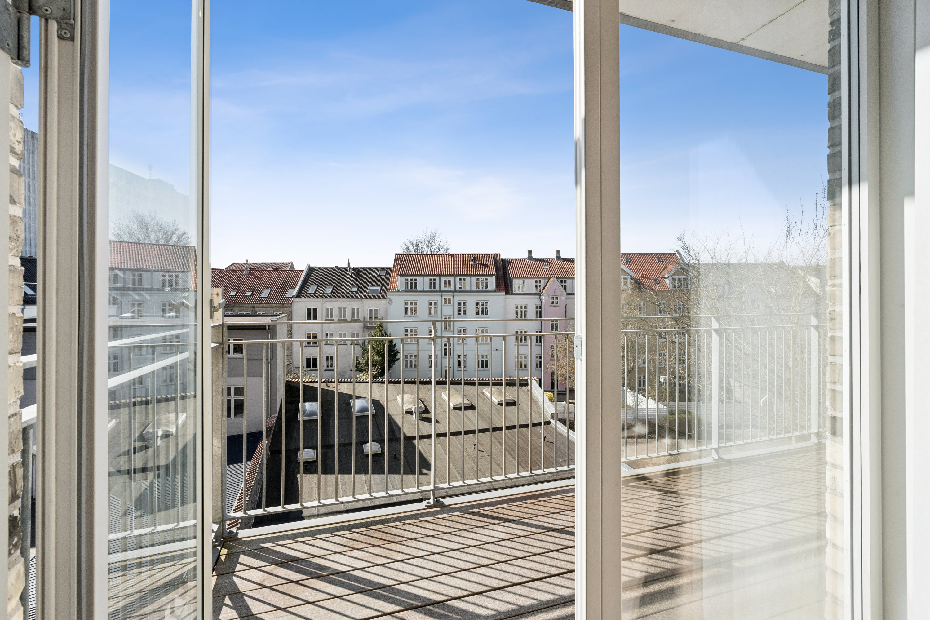 Fremhævet altan billede i fuldskærmstilstand. Billede af Holbergsgade 20, 2. tv., 9000 Aalborg