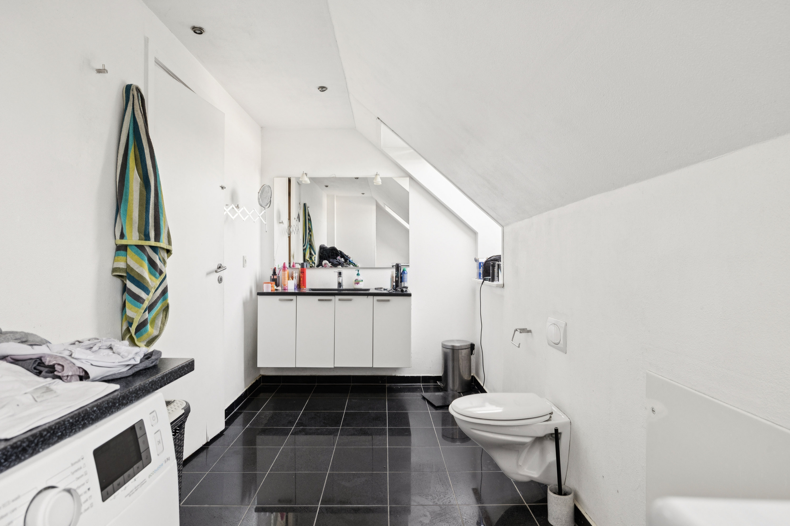 Fremhævet badeværelse billede i fuldskærmstilstand. Billede af Dyssehøjvej 19, Jennum, 8981 Spentrup