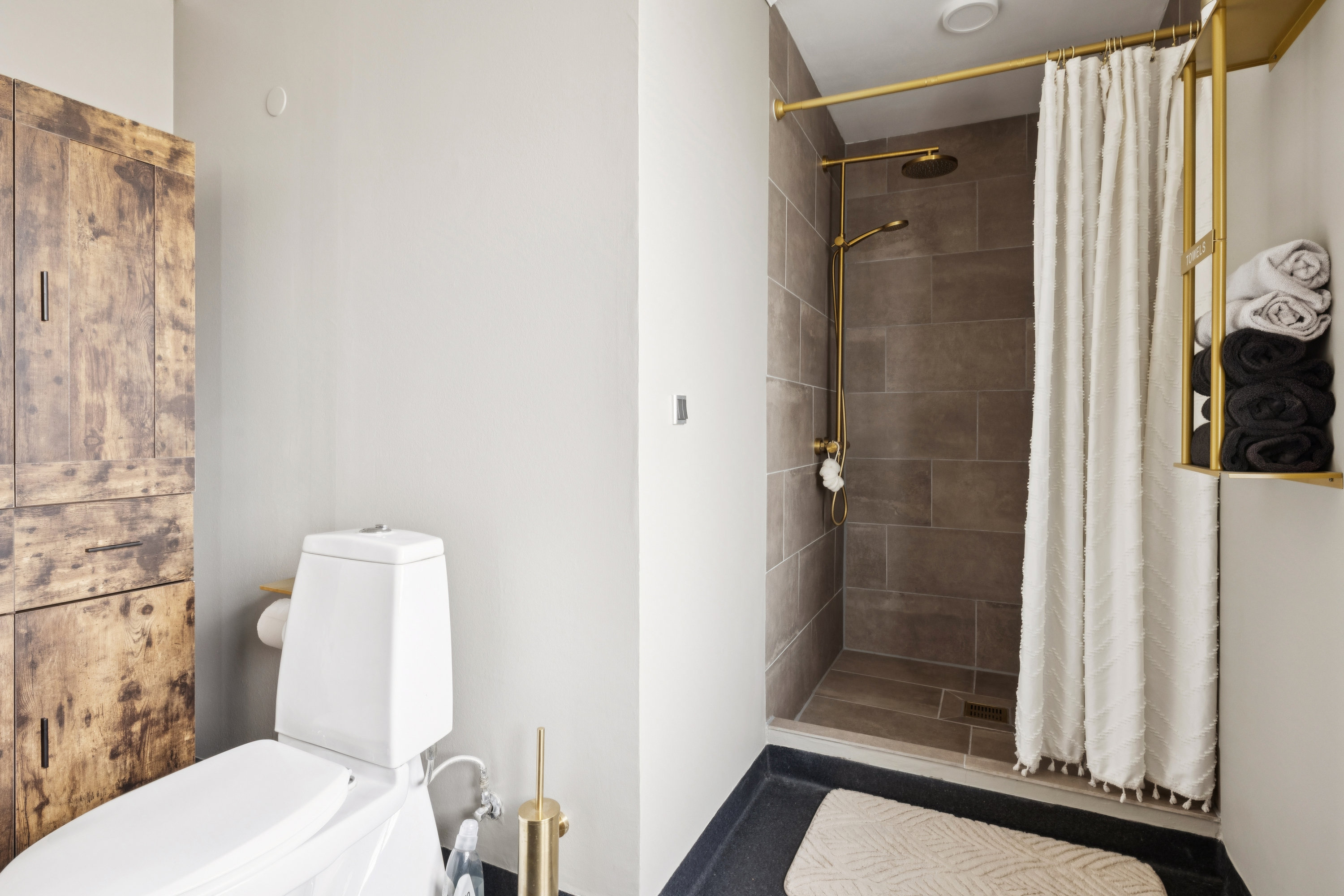 Fremhævet badeværelse billede i fuldskærmstilstand. Billede af Koldingvej 125, 8800 Viborg