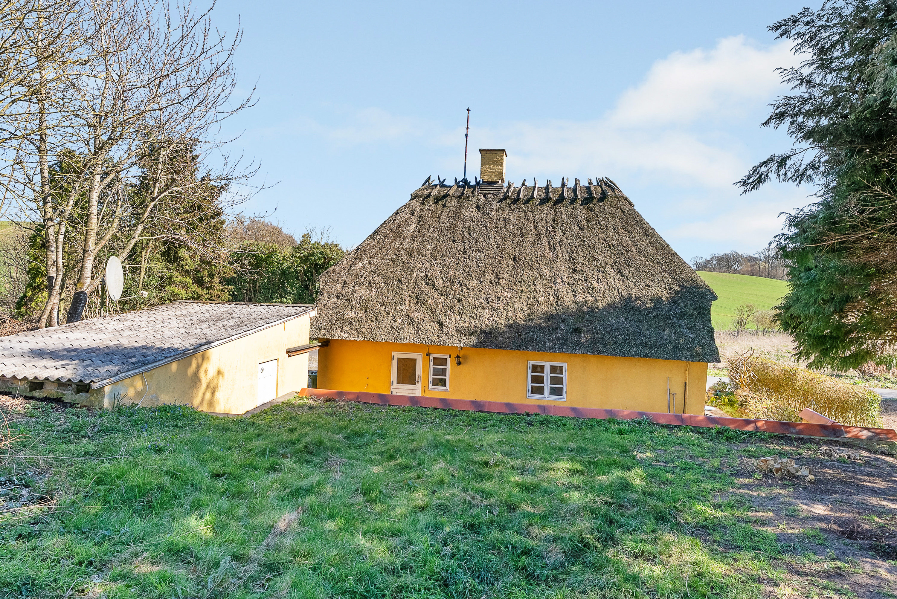 Fremhævet facade billede i fuldskærmstilstand. Billede af Agermosevej 15, Diernæs, 5600 Faaborg