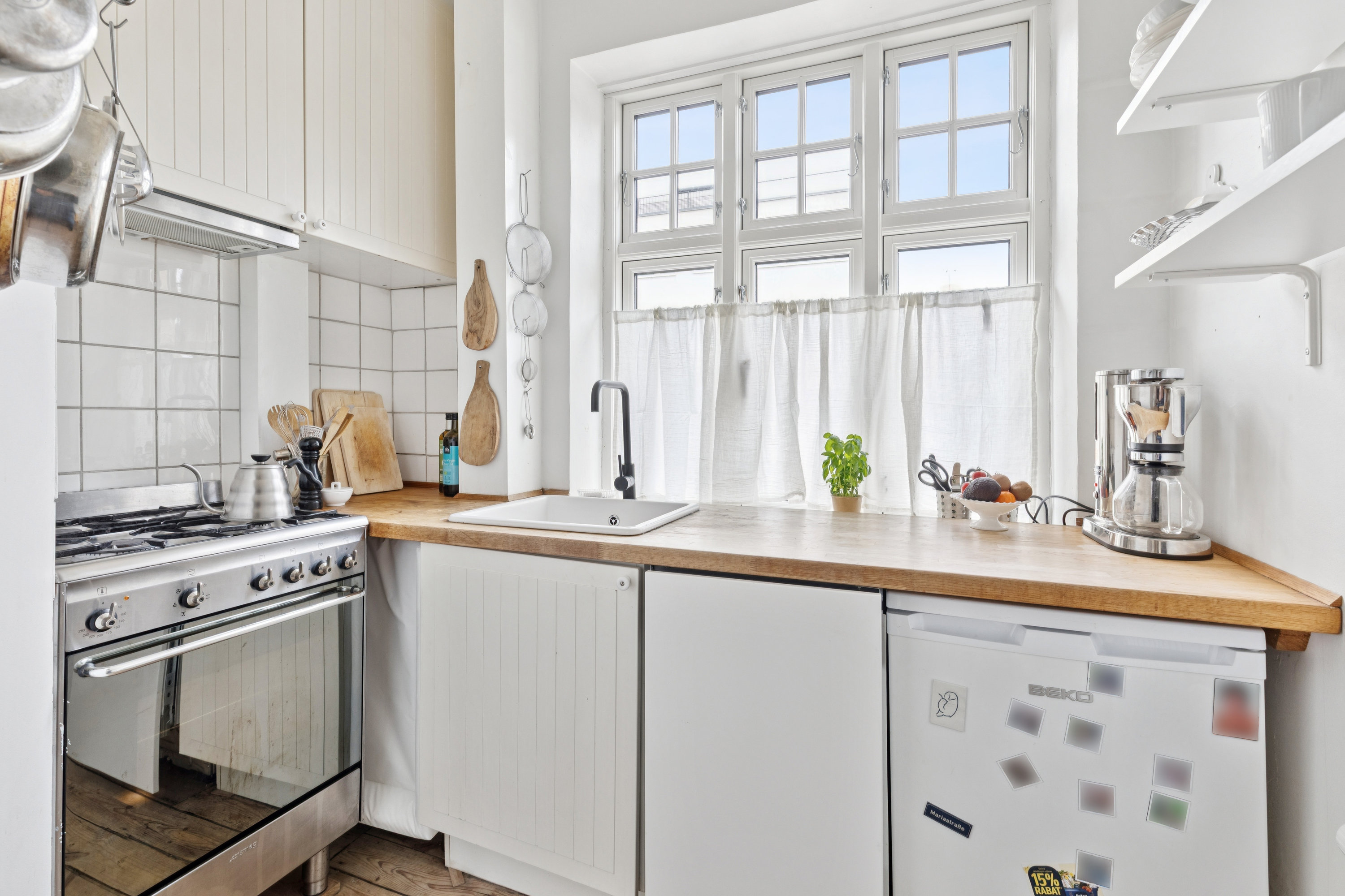 Fremhævet køkken billede i fuldskærmstilstand. Billede af Jydeholmen 13A, 1. th., 2720 Vanløse