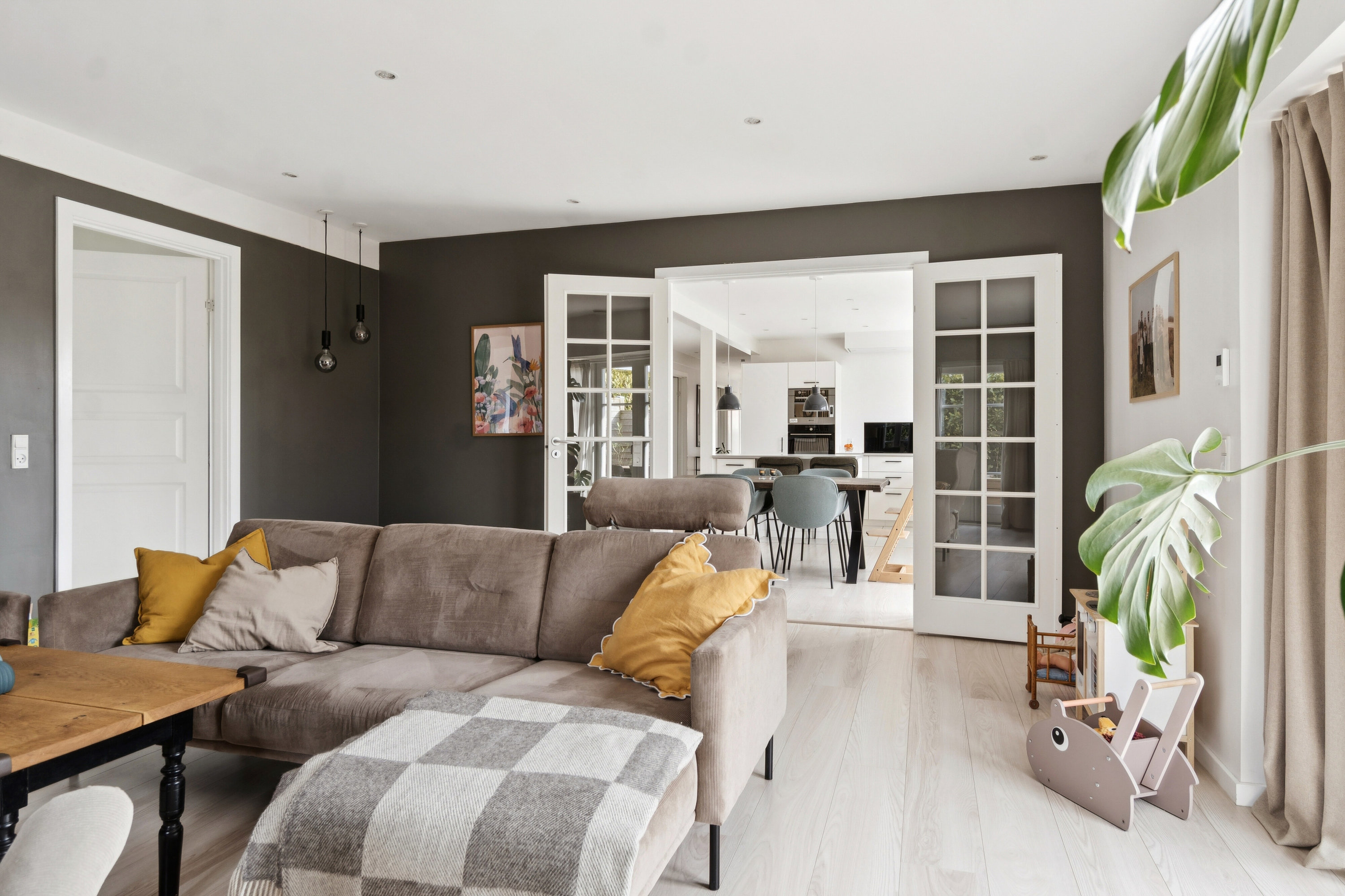 Fremhævet stue billede i fuldskærmstilstand. Billede af Vådager 4, 4070 Kirke Hyllinge