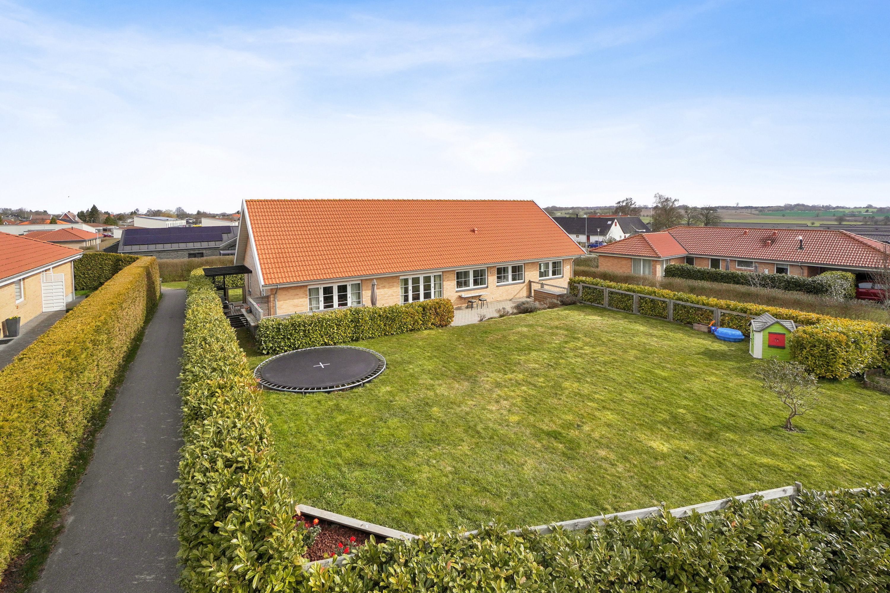 Fremhævet set fra vejen billede i fuldskærmstilstand. Billede af Vådager 4, 4070 Kirke Hyllinge