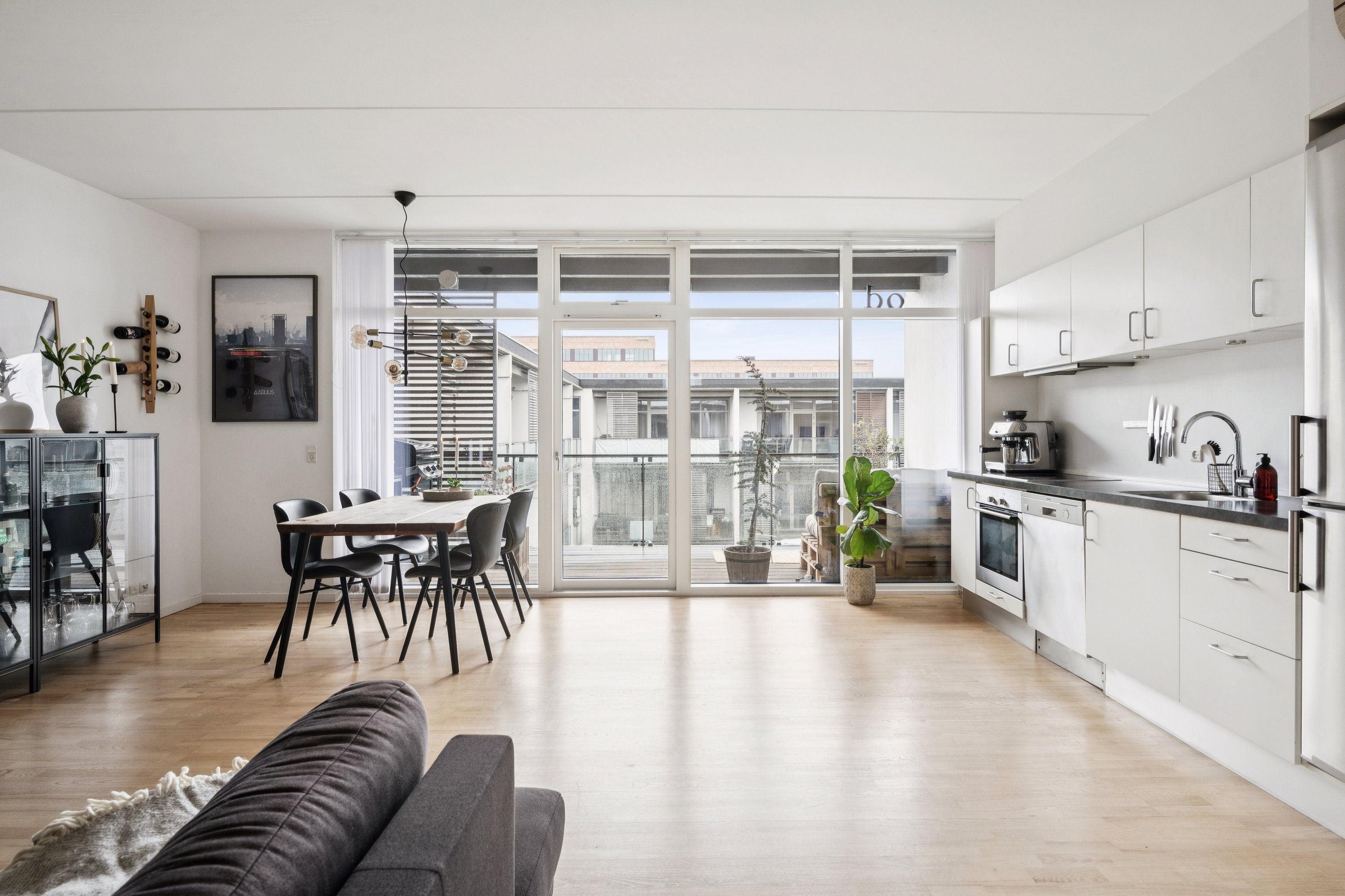 Fremhævet stue billede i fuldskærmstilstand. Billede af Finderupvej 9, 3. 4., 8000 Aarhus C