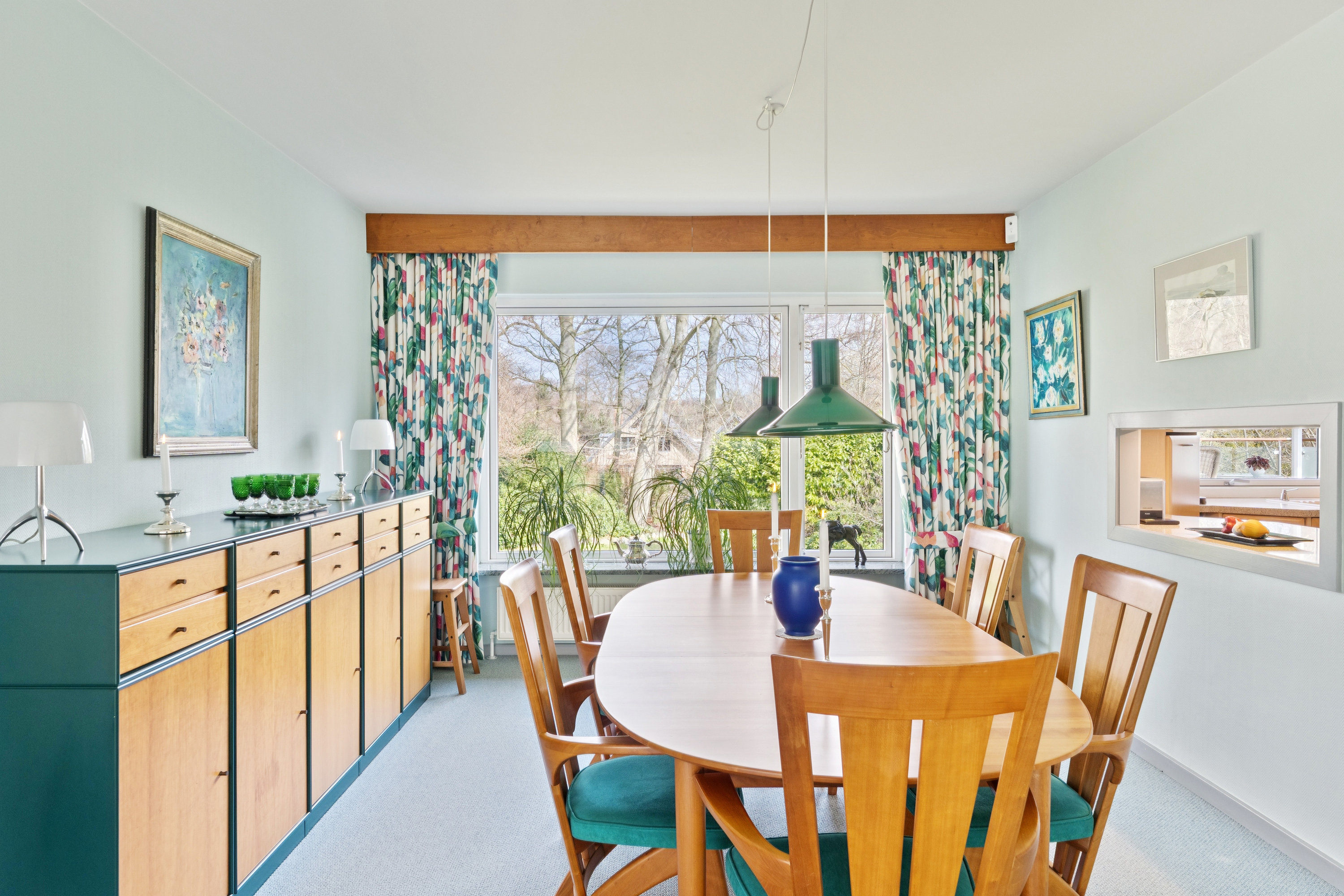 Fremhævet stue billede i fuldskærmstilstand. Billede af Bagsværdvej 246A, 2880 Bagsværd