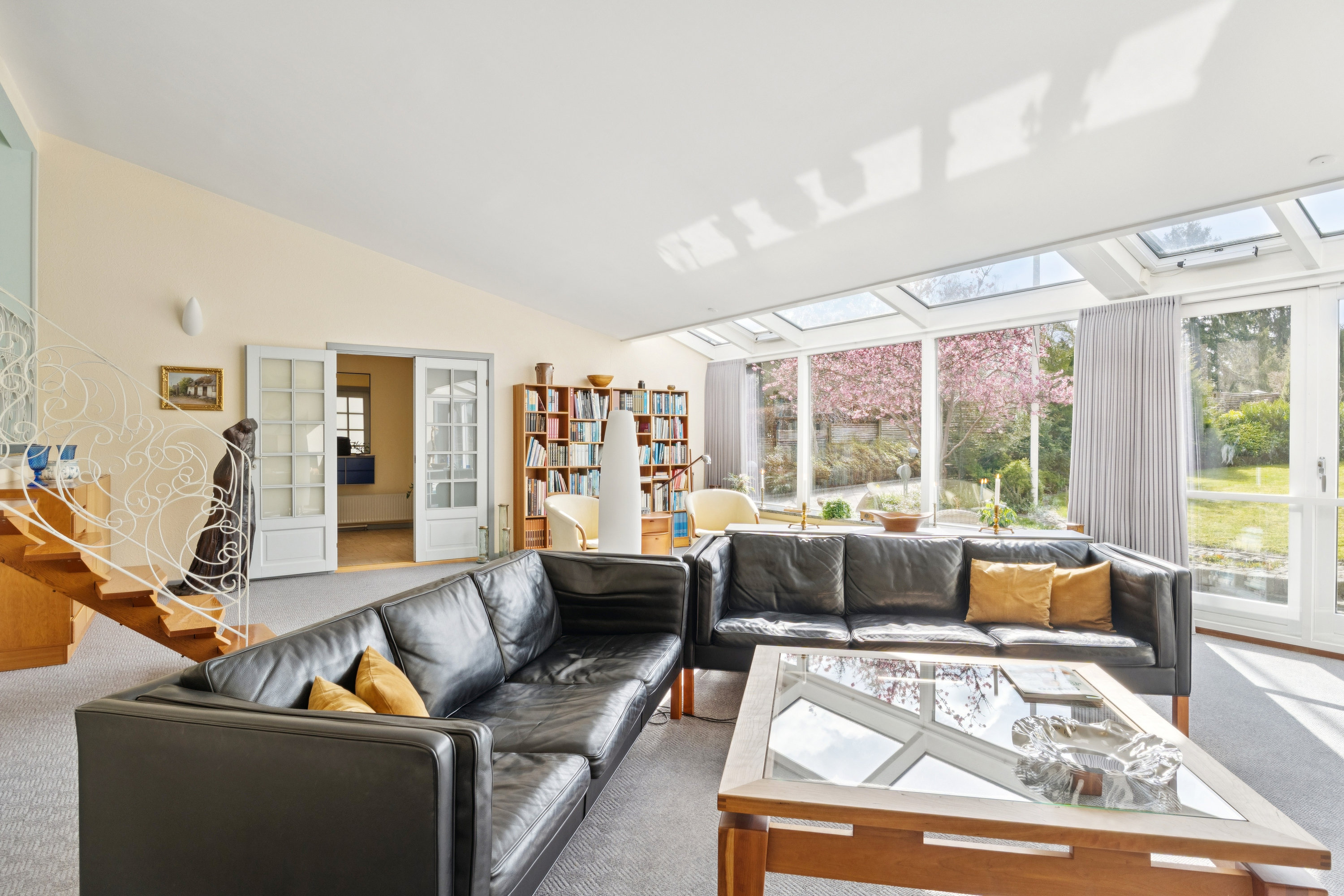 Fremhævet stue billede i fuldskærmstilstand. Billede af Bagsværdvej 246A, 2880 Bagsværd