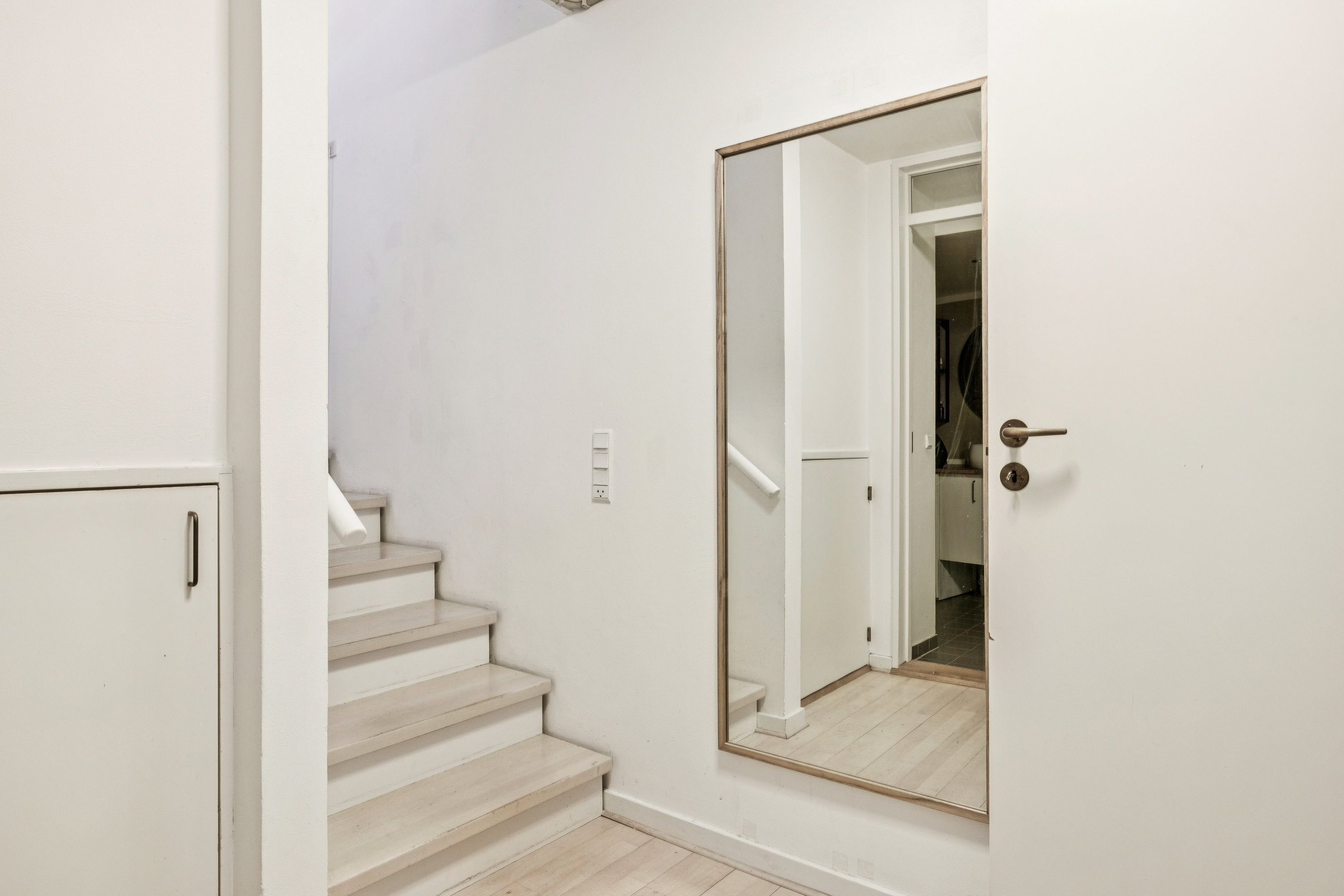 Fremhævet gang billede i fuldskærmstilstand. Billede af Nytorv 3C, 8800 Viborg