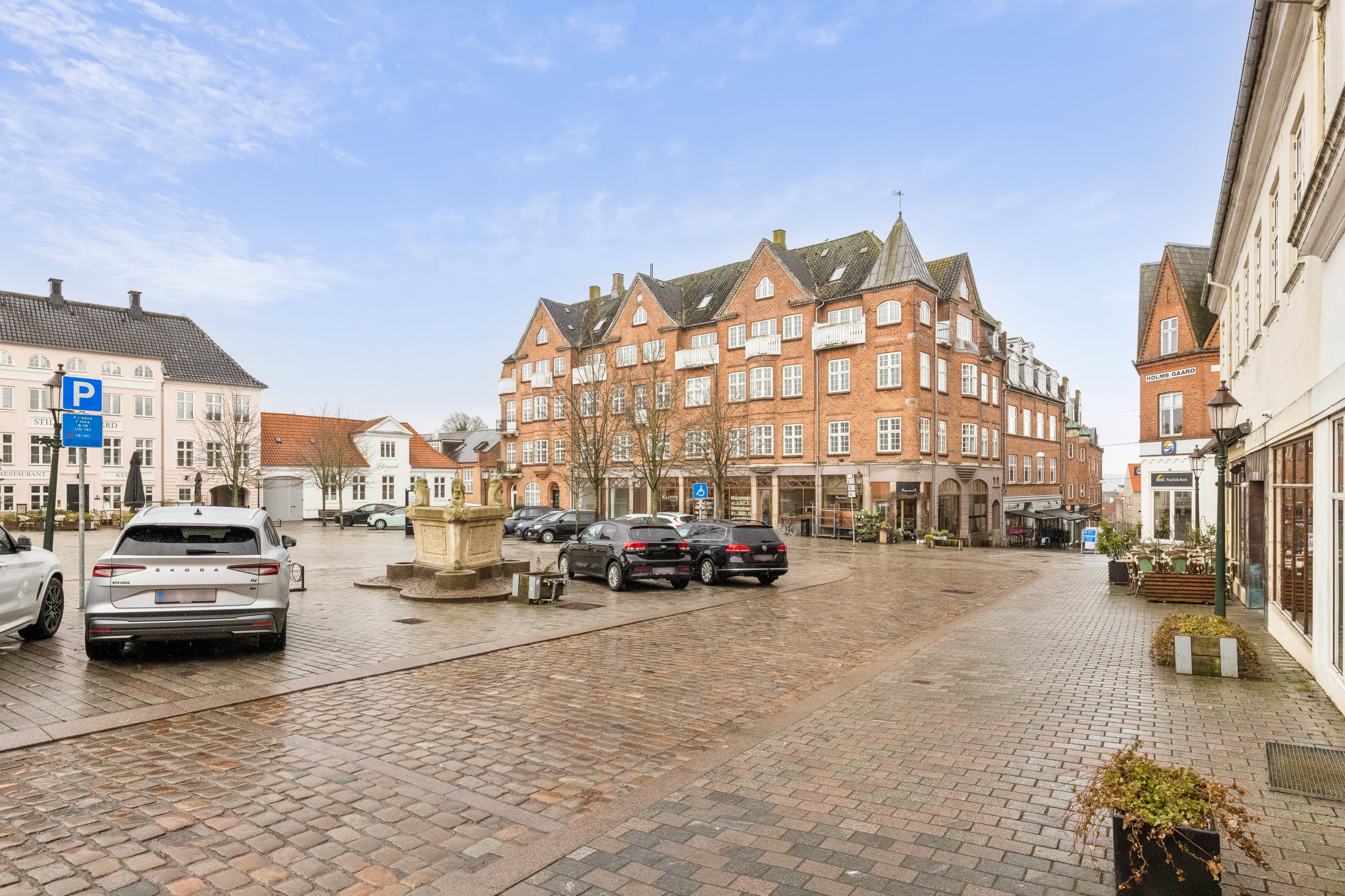 Fremhævet andet billede i fuldskærmstilstand. Billede af Nytorv 3C, 8800 Viborg