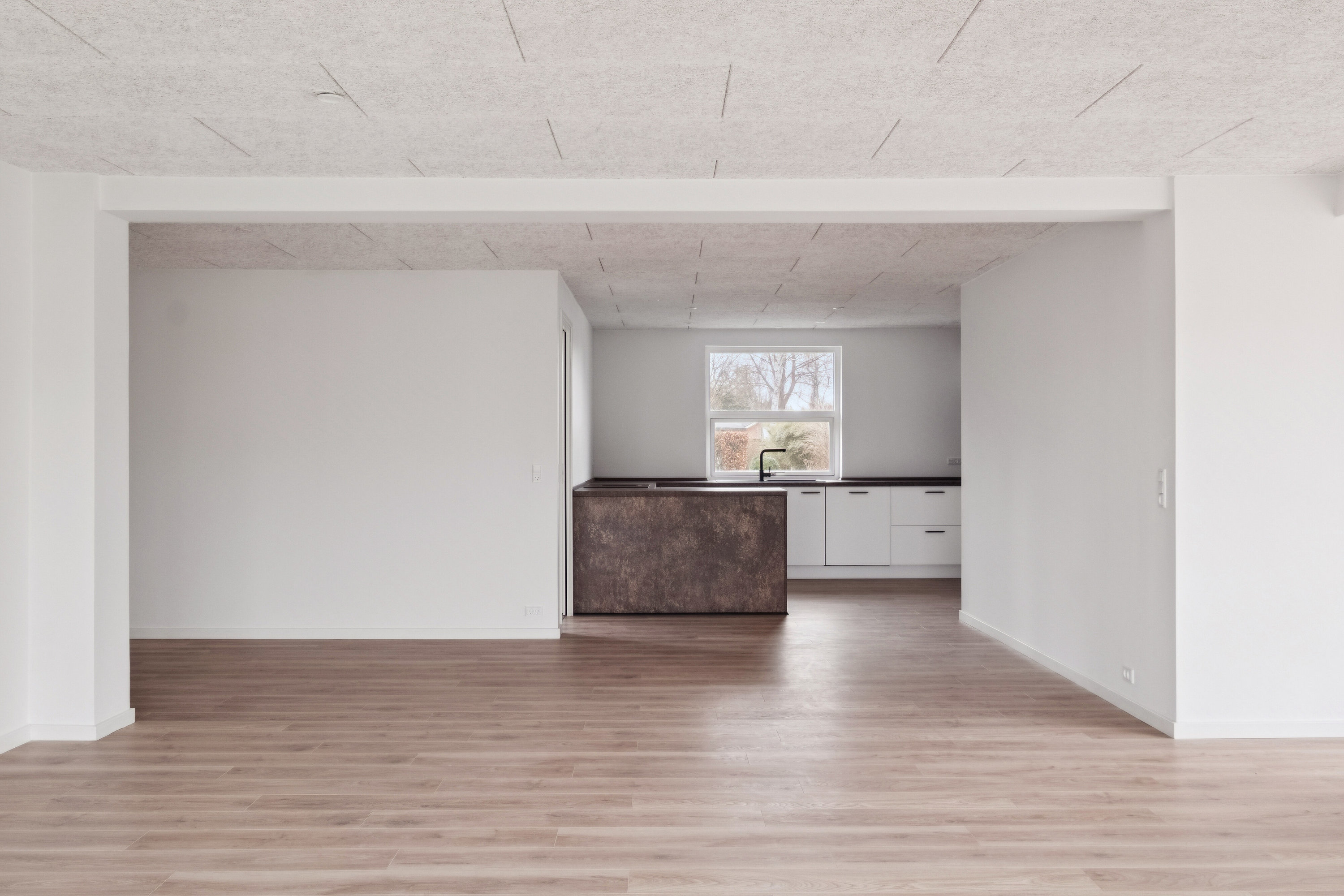 Fremhævet stue billede i fuldskærmstilstand. Billede af Petersvej 10, 9800 Hjørring