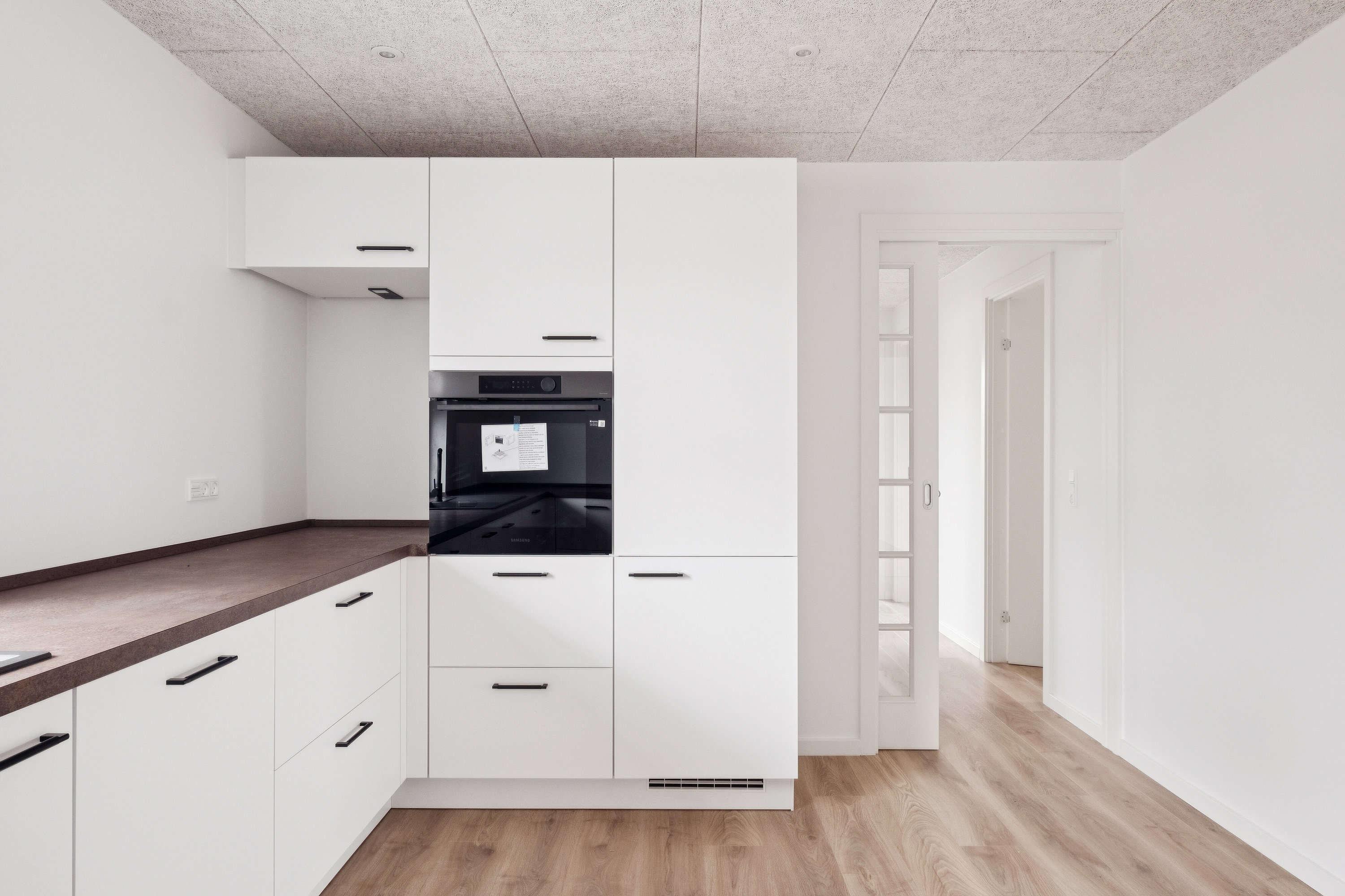 Fremhævet køkken billede i fuldskærmstilstand. Billede af Petersvej 10, 9800 Hjørring