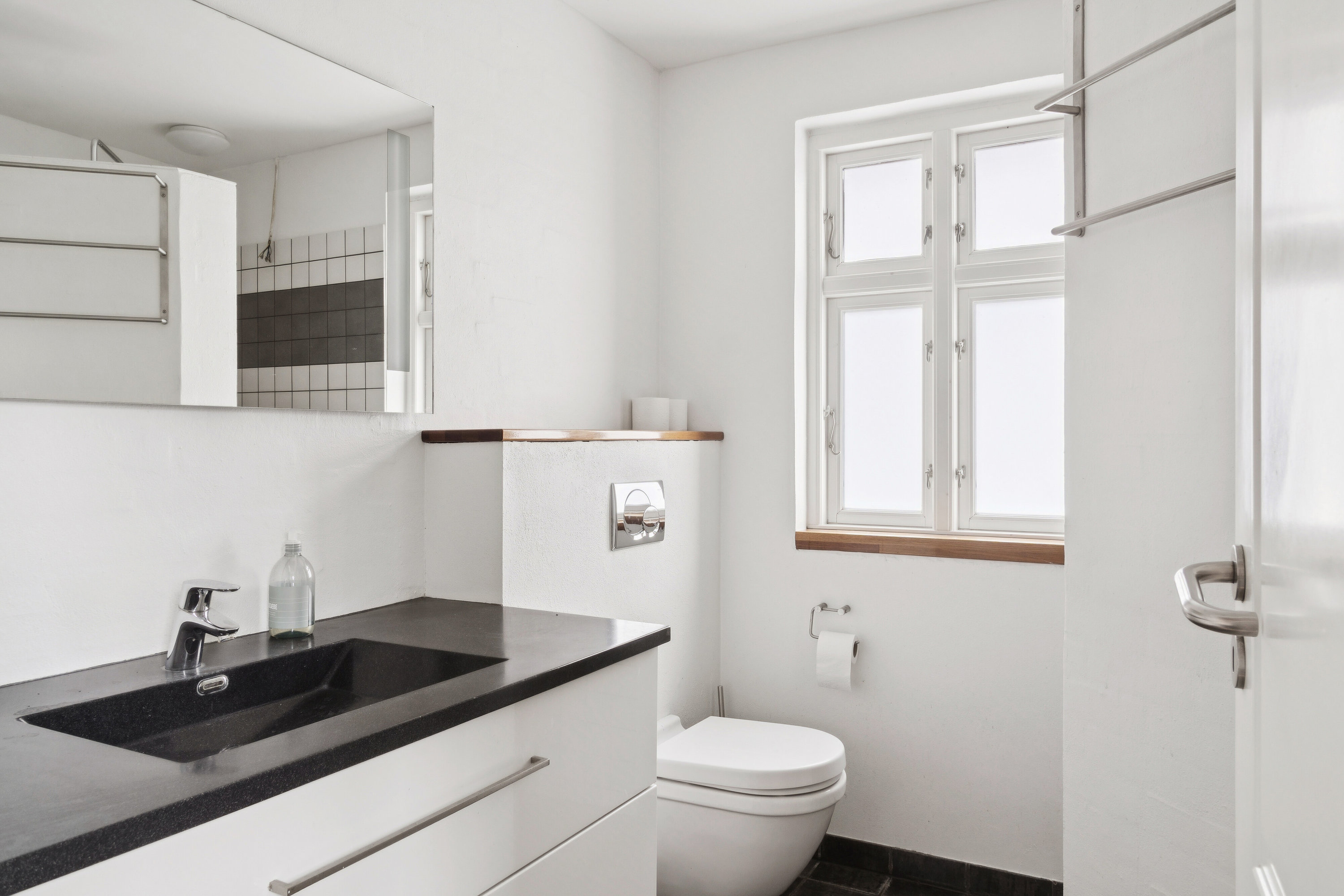 Fremhævet badeværelse billede i fuldskærmstilstand. Billede af Labingvej 9, Labing, 8462 Harlev J