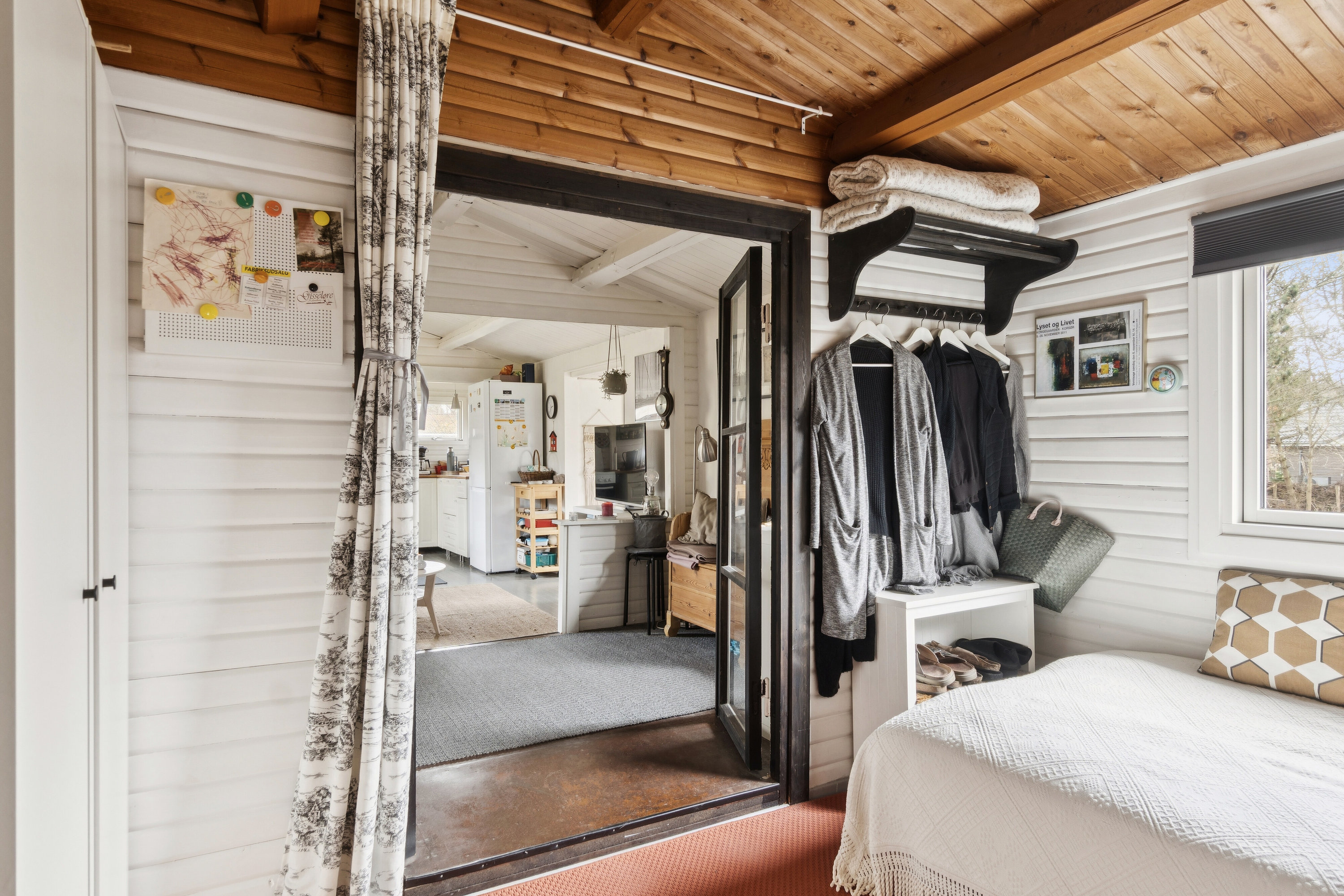 Fremhævet soveværelse billede i fuldskærmstilstand. Billede af Myntevej 8, 4400 Kalundborg