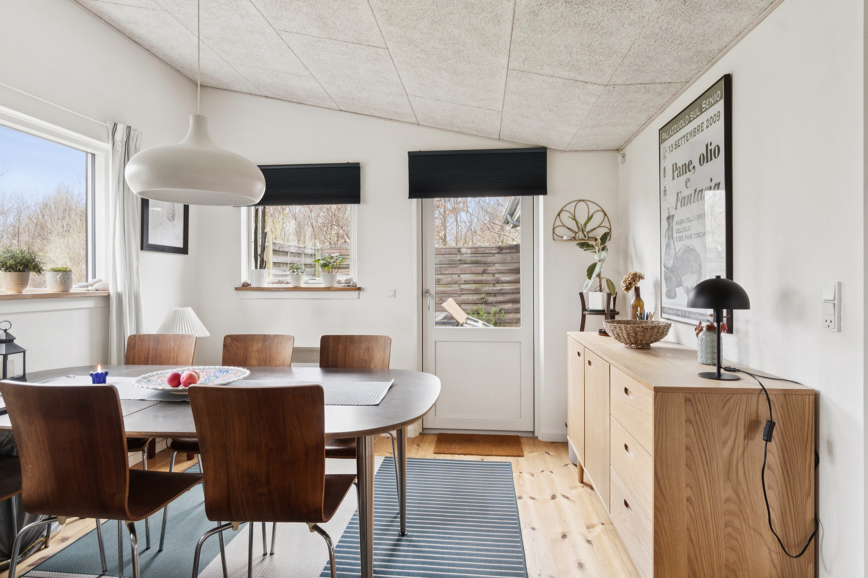 Fremhævet spisestue billede i fuldskærmstilstand. Billede af Myntevej 8, 4400 Kalundborg