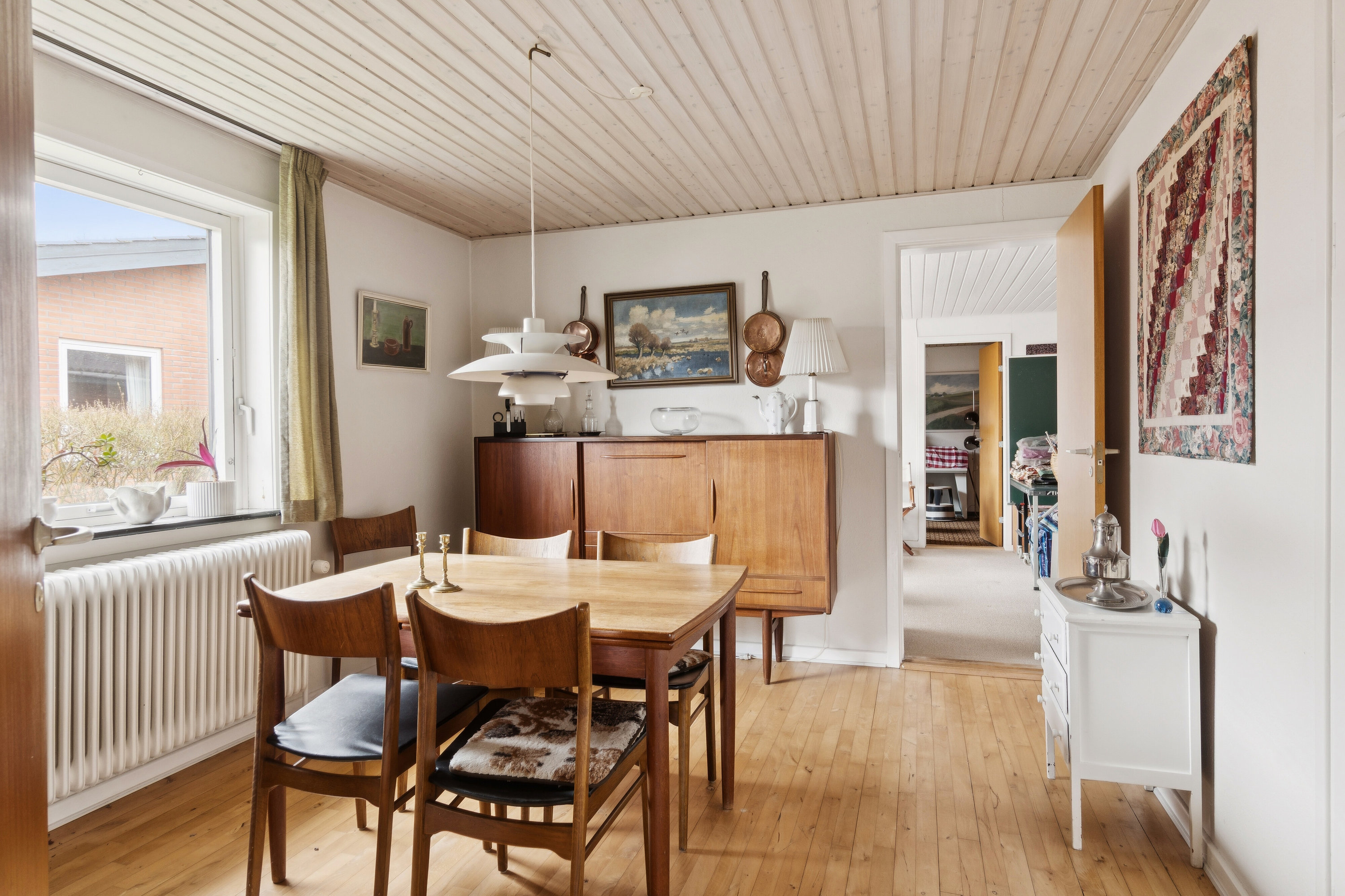 Fremhævet spisestue billede i fuldskærmstilstand. Billede af Ulshøjvej 12, 4400 Kalundborg