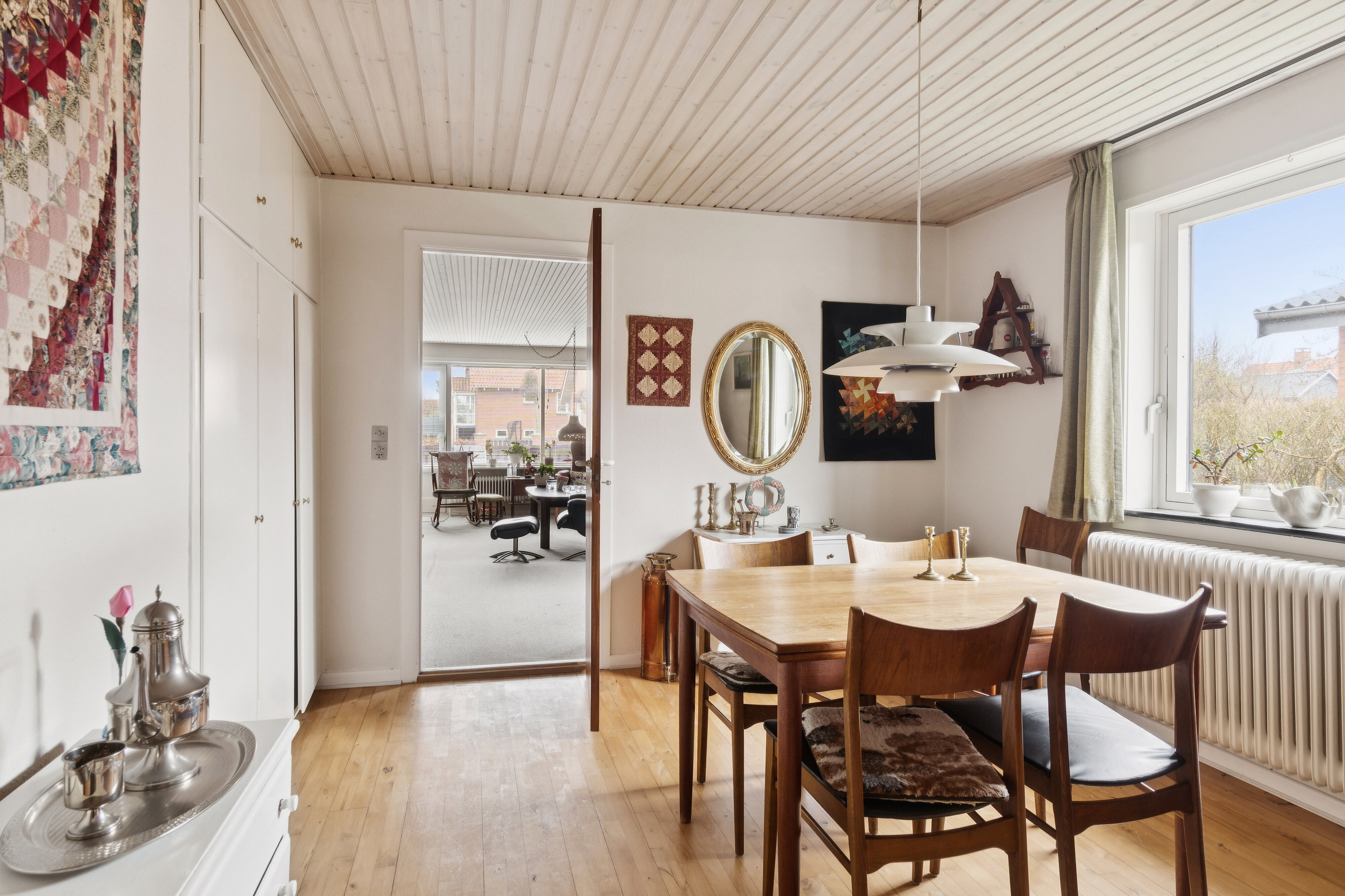 Fremhævet spisestue billede i fuldskærmstilstand. Billede af Ulshøjvej 12, 4400 Kalundborg