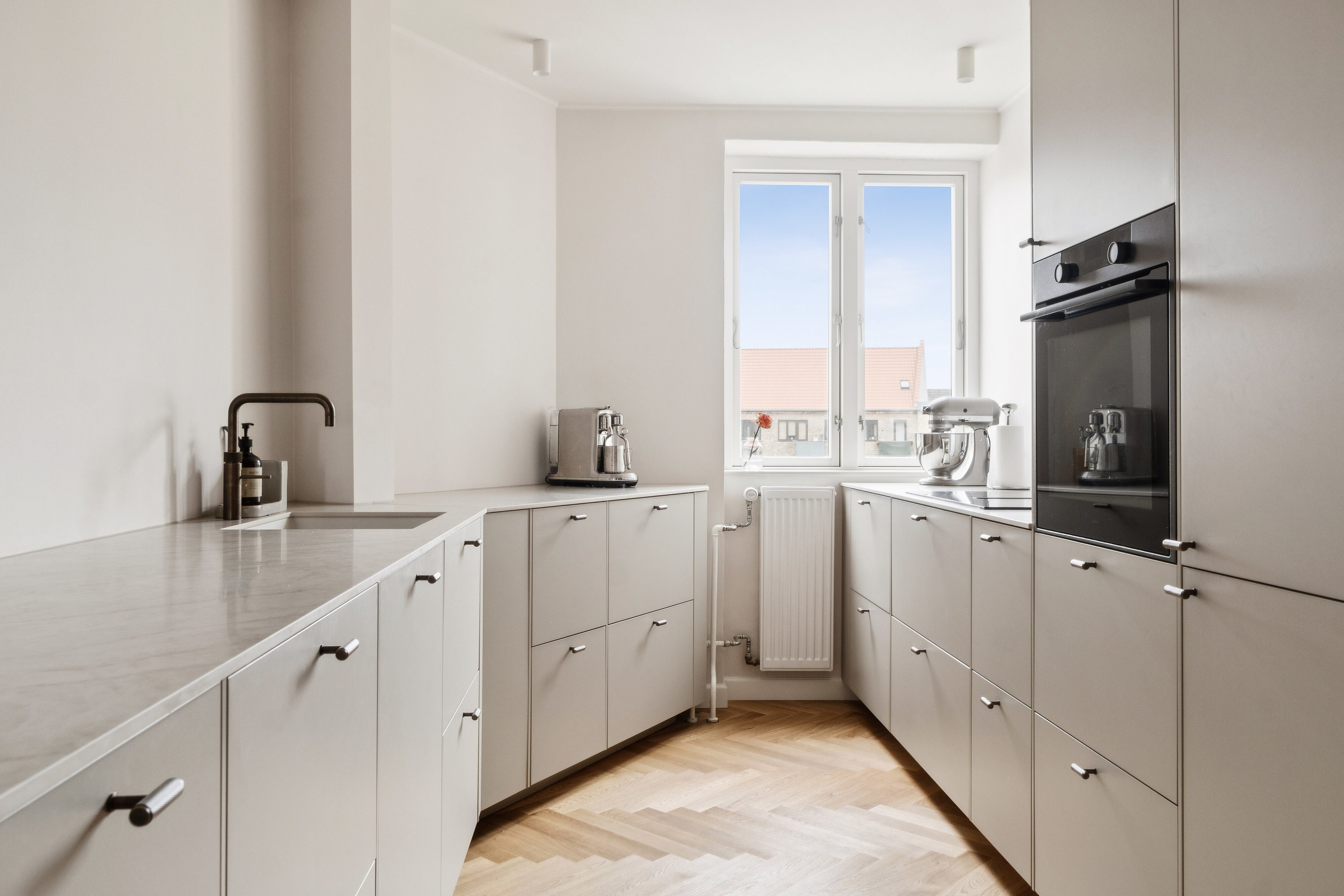 Fremhævet køkken billede i fuldskærmstilstand. Billede af Ålandsgade 43, 4. tv., 2300 København S