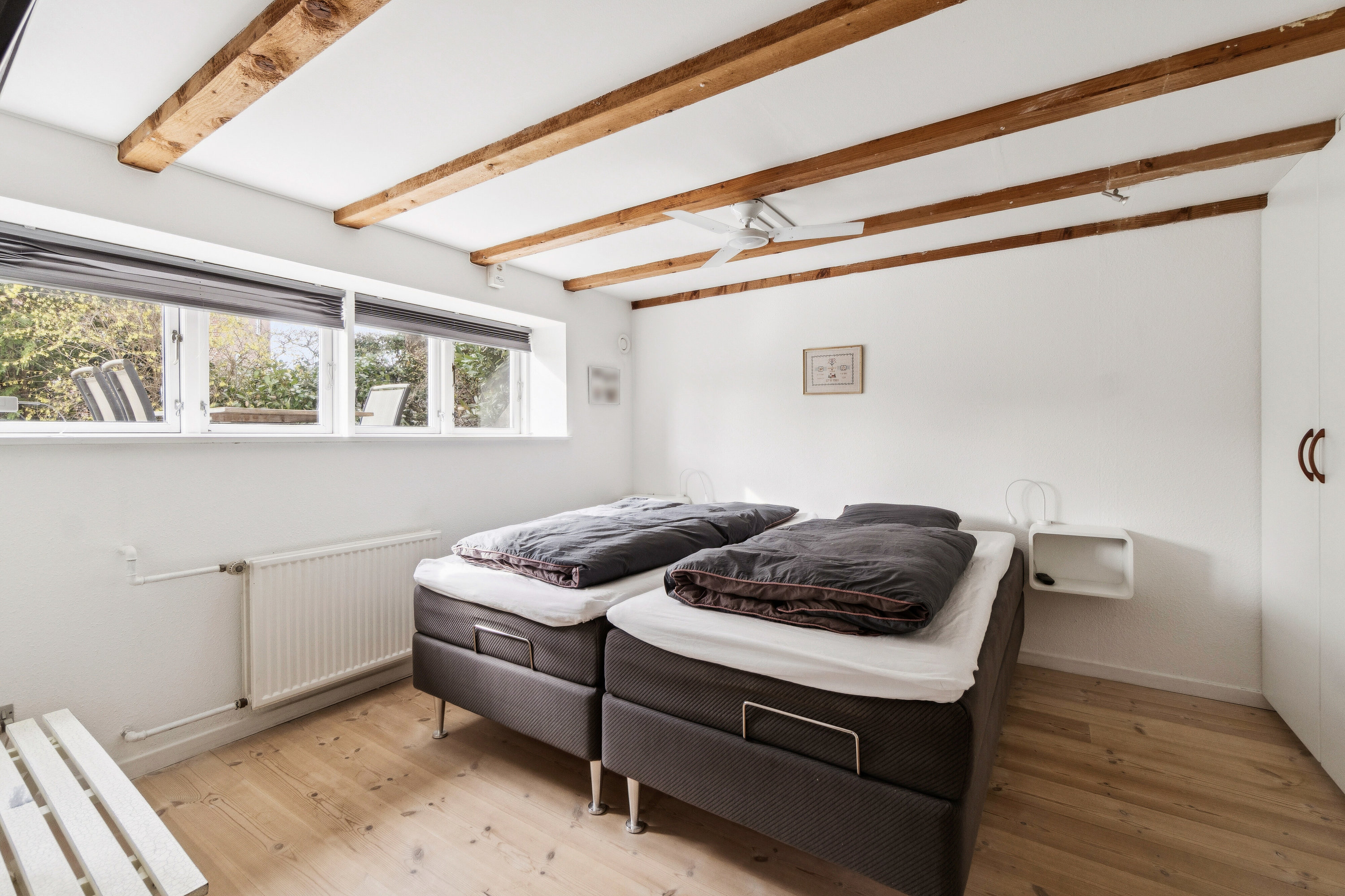 Fremhævet soveværelse billede i fuldskærmstilstand. Billede af Roselillevej 40, 2300 København S