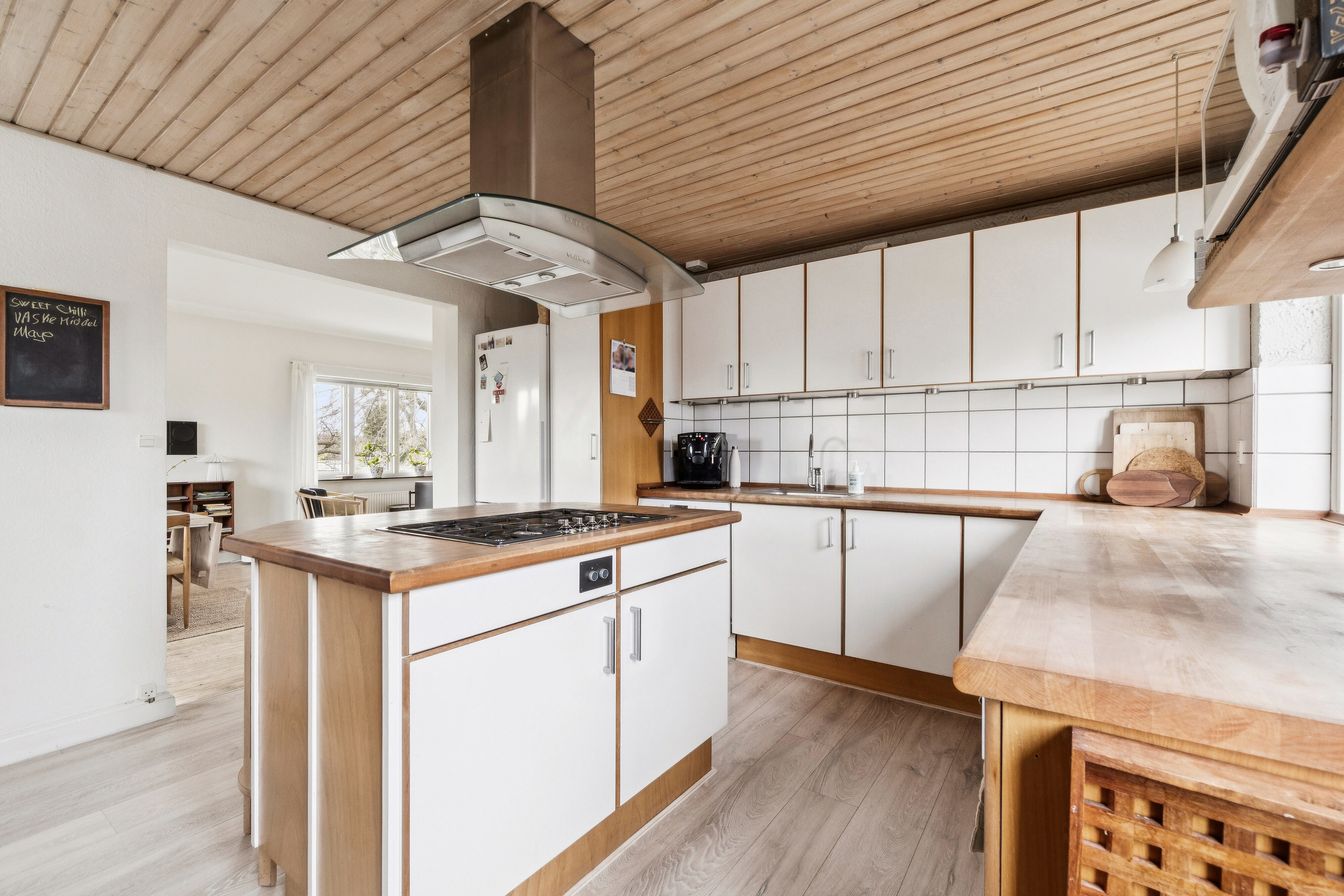 Fremhævet køkken billede i fuldskærmstilstand. Billede af Roselillevej 40, 2300 København S