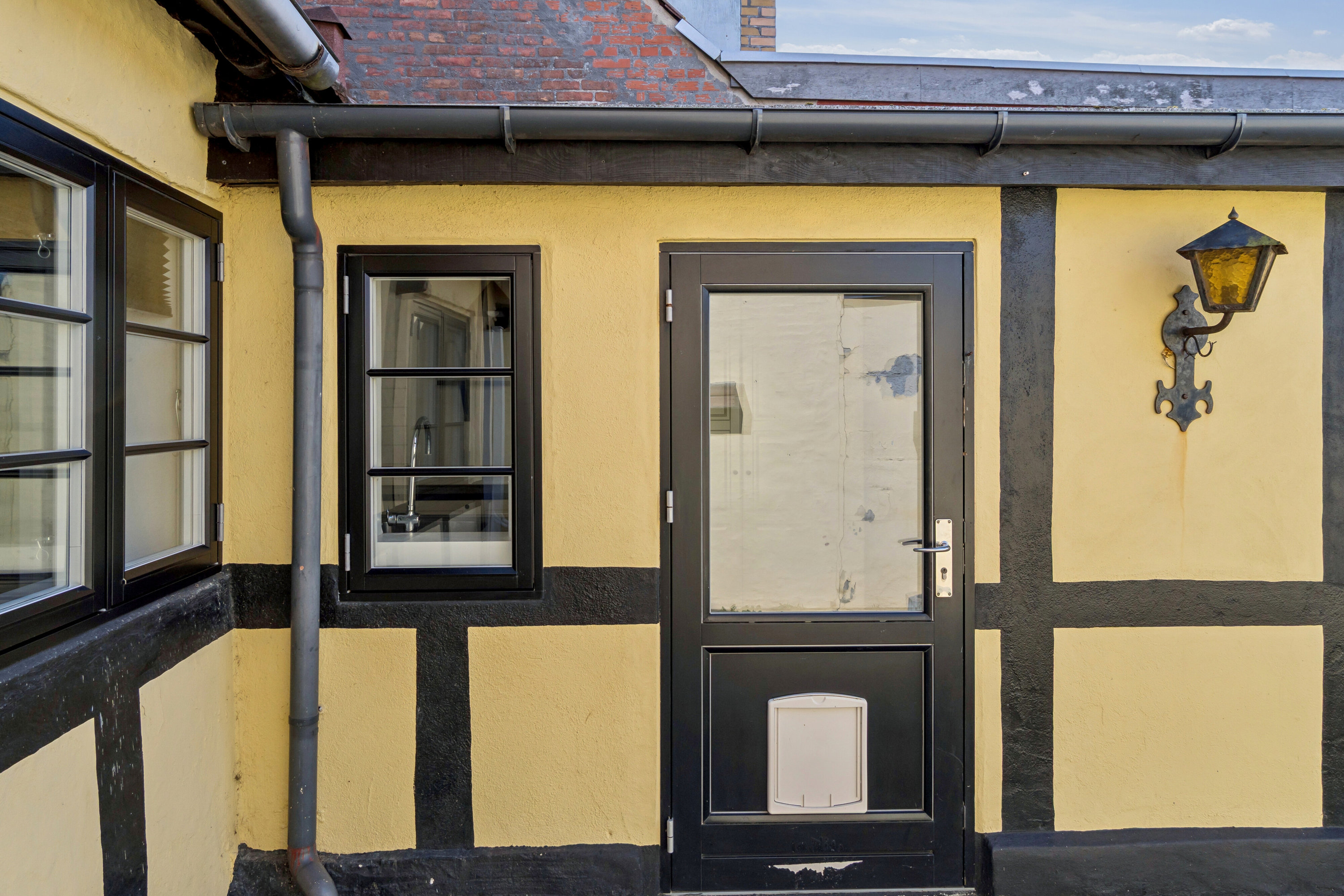 Fremhævet udendørs billede i fuldskærmstilstand. Billede af Store Torvegade 63, Rønne, 3700 Rønne