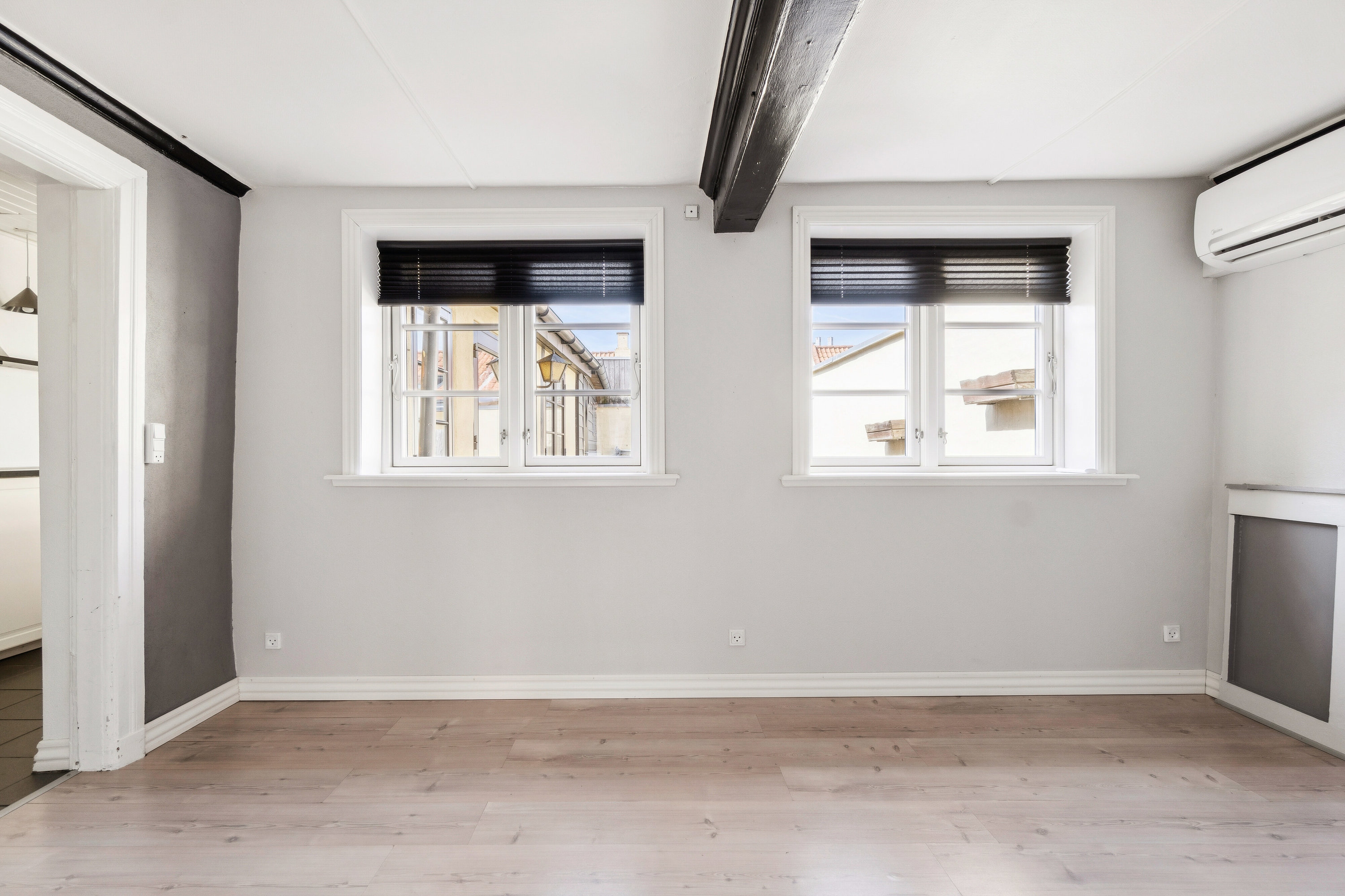 Fremhævet stue billede i fuldskærmstilstand. Billede af Store Torvegade 63, Rønne, 3700 Rønne