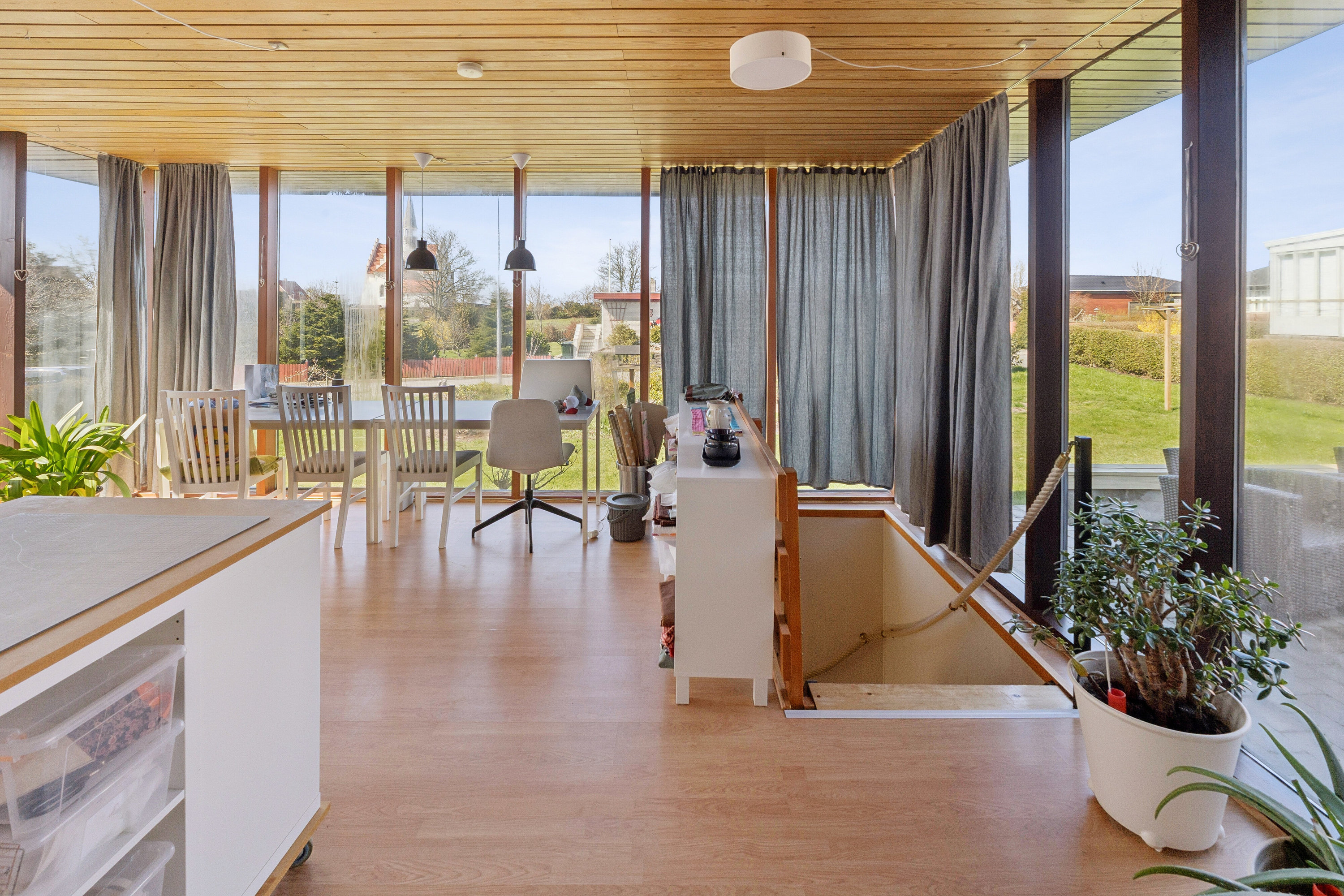 Fremhævet gang billede i fuldskærmstilstand. Billede af Kløvervænget 18, 5935 Bagenkop