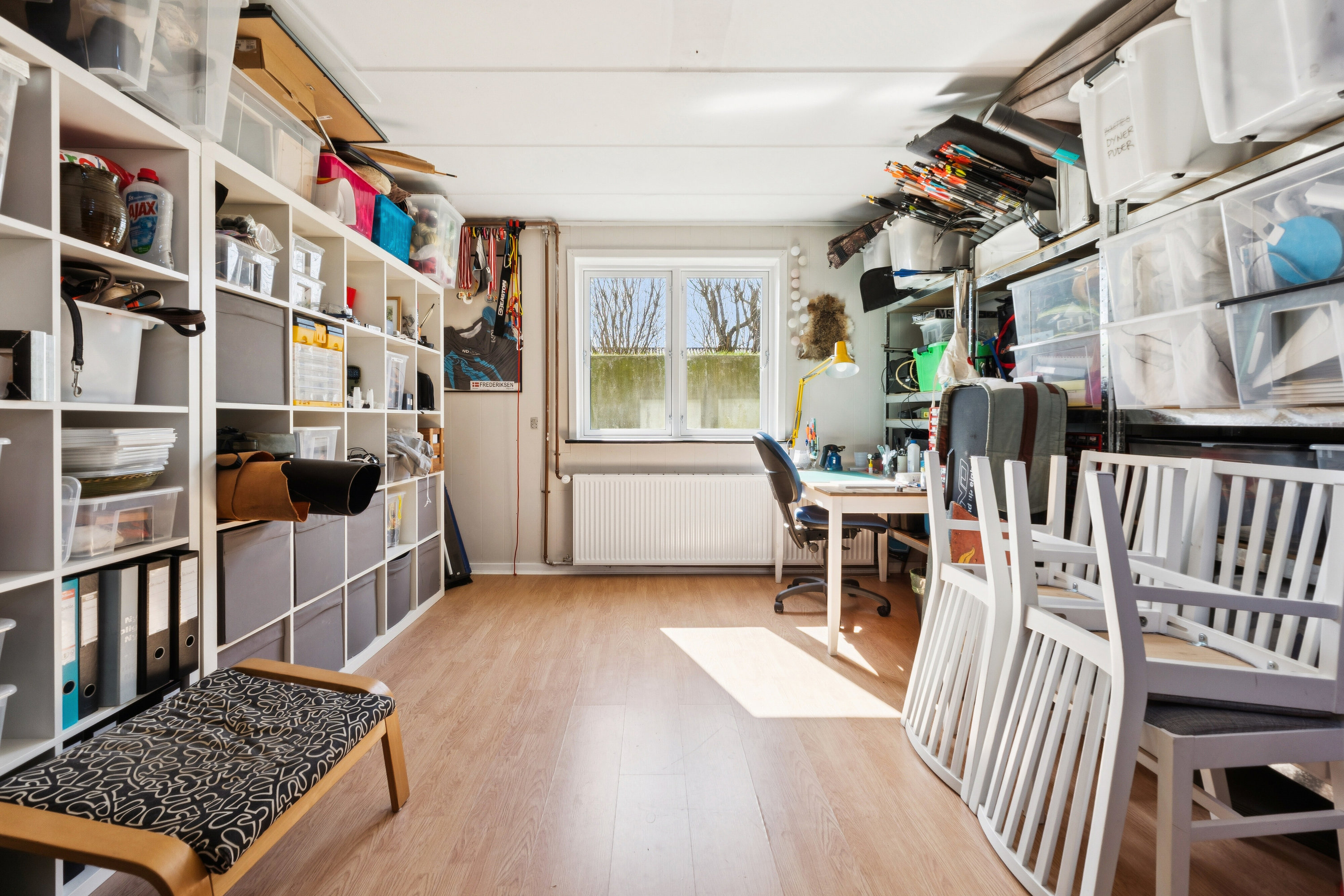 Fremhævet arbejdsværelse billede i fuldskærmstilstand. Billede af Kløvervænget 18, 5935 Bagenkop