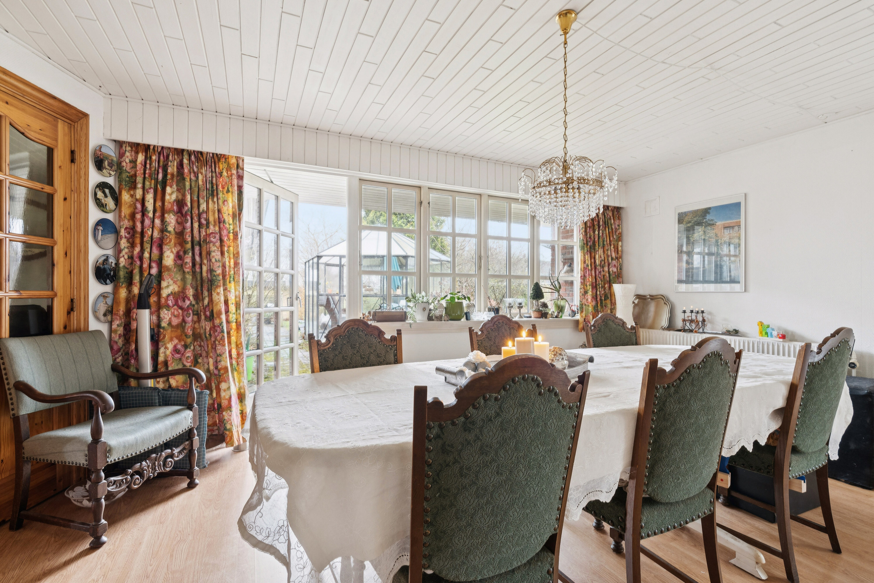 Fremhævet spisestue billede i fuldskærmstilstand. Billede af Søllingdalvej 16, 7250 Hejnsvig