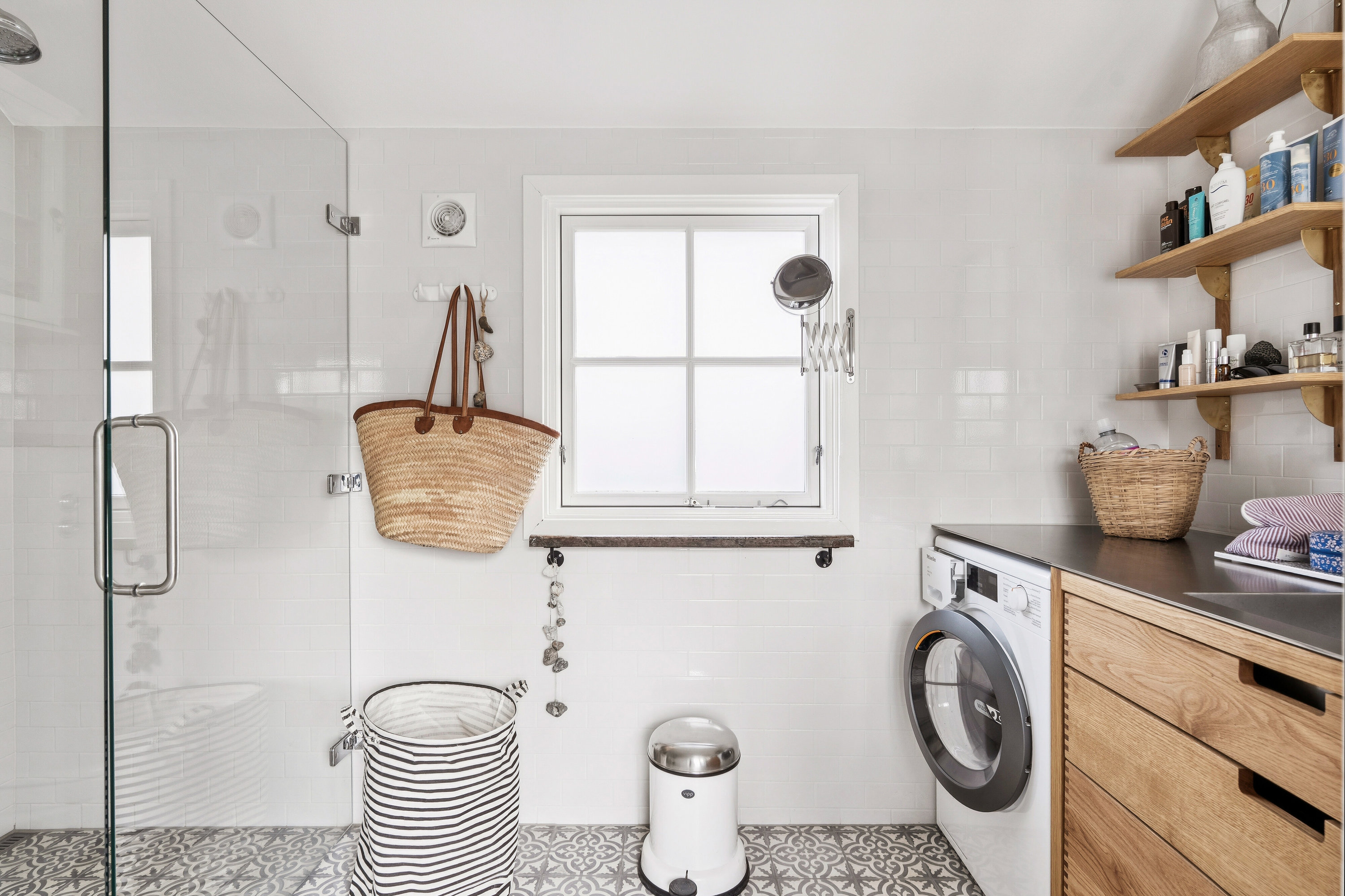 Fremhævet badeværelse billede i fuldskærmstilstand. Billede af Spurvevej 20, 3100 Hornbæk