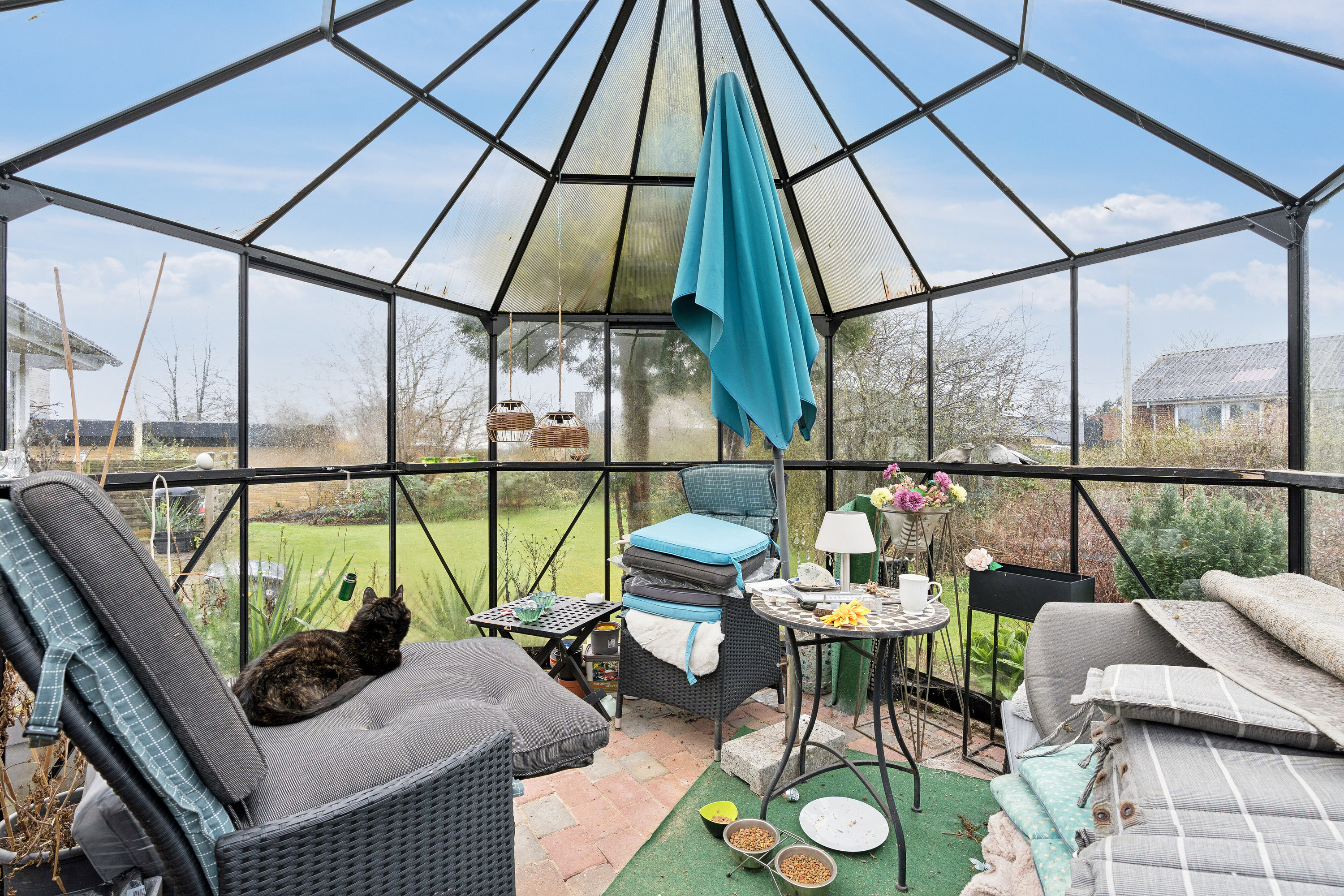 Fremhævet udestue billede i fuldskærmstilstand. Billede af Søllingdalvej 16, 7250 Hejnsvig