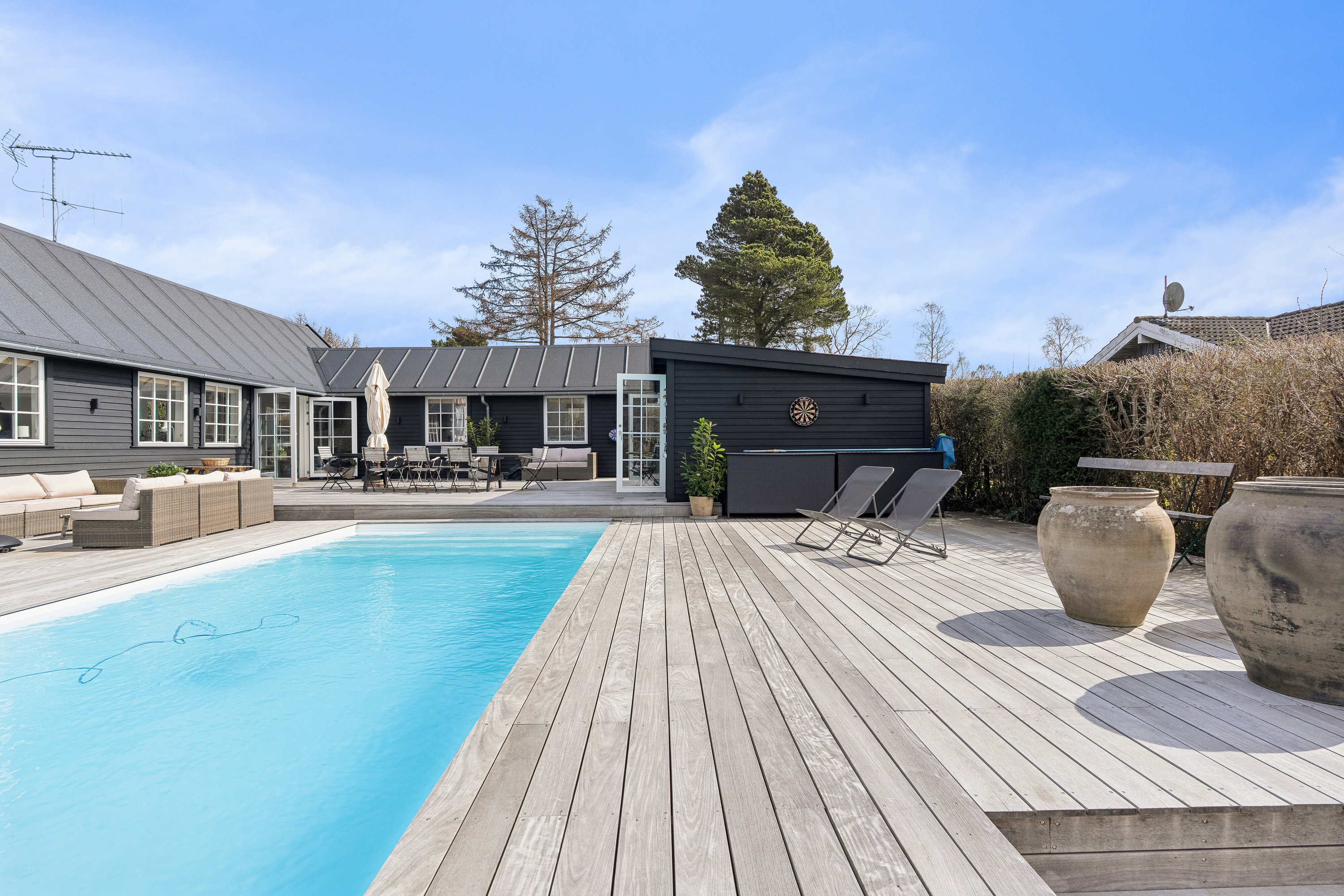 Fremhævet swimmingpool billede i fuldskærmstilstand. Billede af Spurvevej 20, 3100 Hornbæk