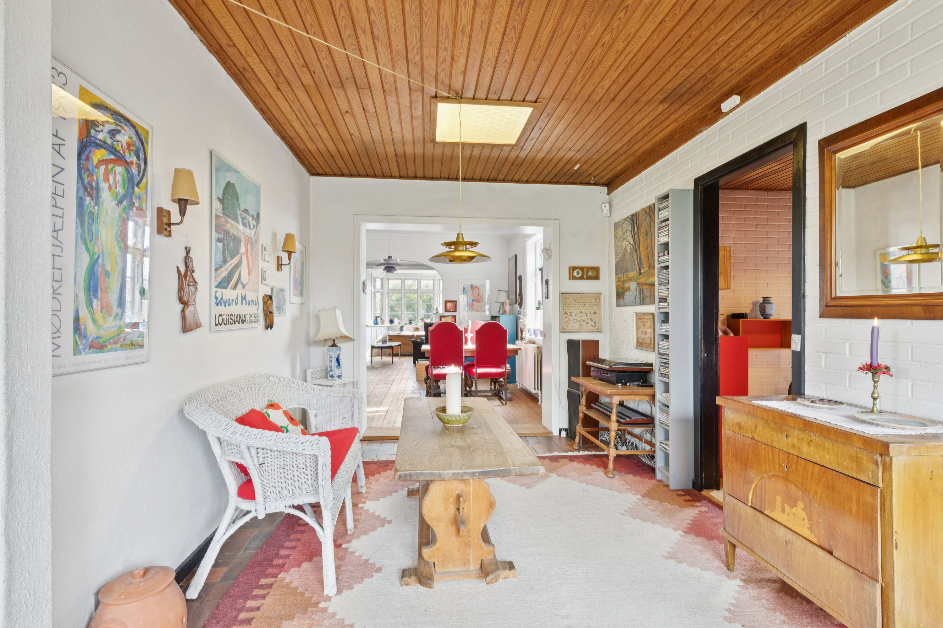 Fremhævet stue billede i fuldskærmstilstand. Billede af Kongsdalvej 35, 2720 Vanløse