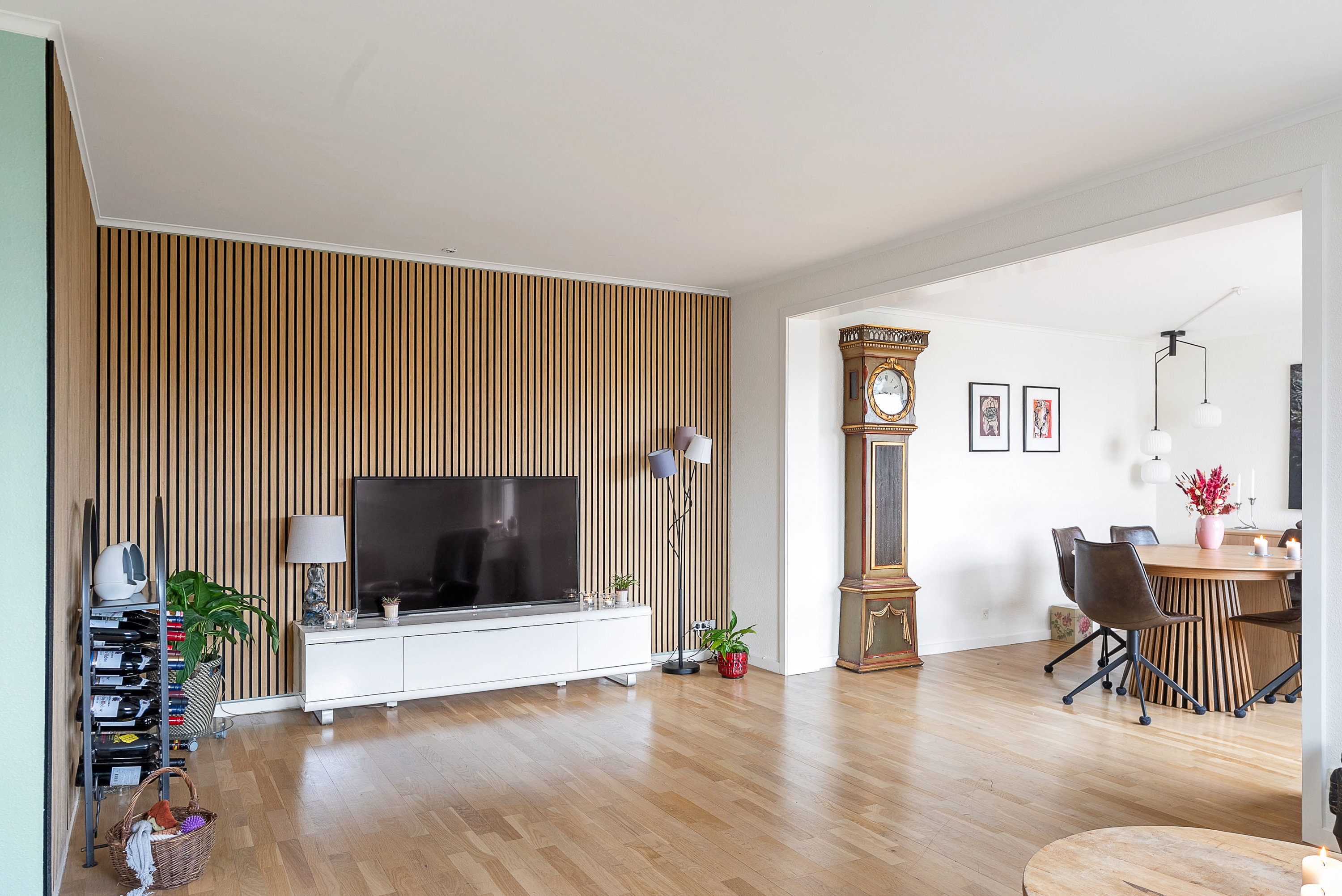 Fremhævet stue billede i fuldskærmstilstand. Billede af Oslovej 40A, 5400 Bogense