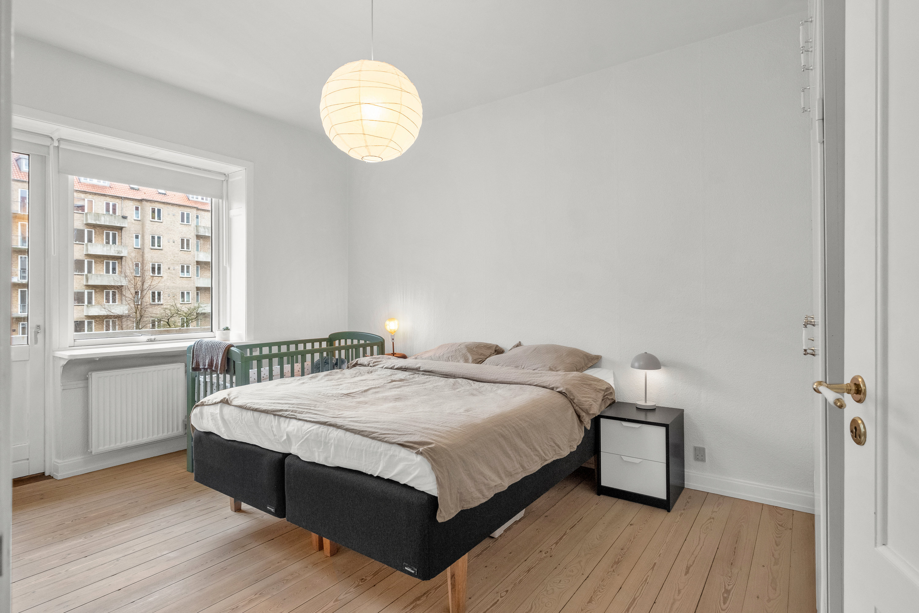 Fremhævet soveværelse billede i fuldskærmstilstand. Billede af Harald Jensens Plads 19, 1. th., 8000 Aarhus C