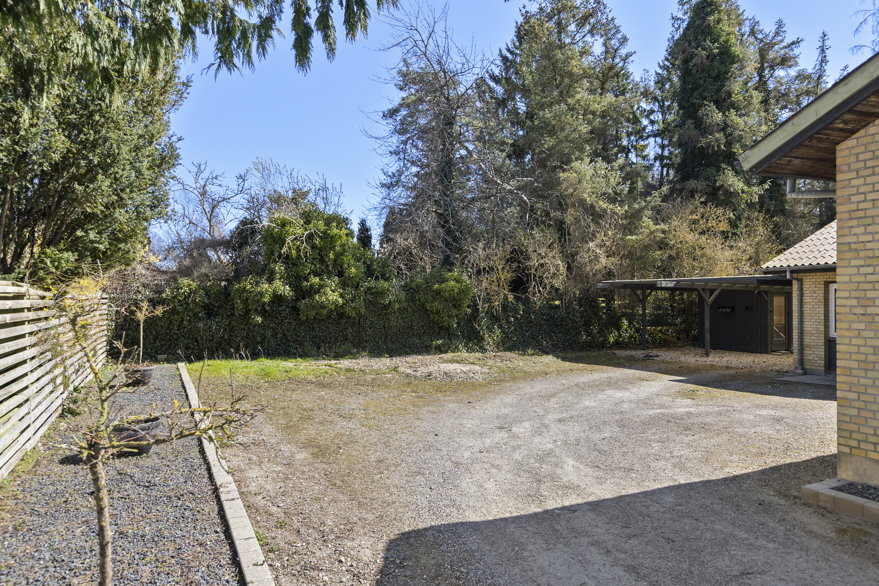 Fremhævet indkørsel billede i fuldskærmstilstand. Billede af Pilevej 1, 4295 Stenlille