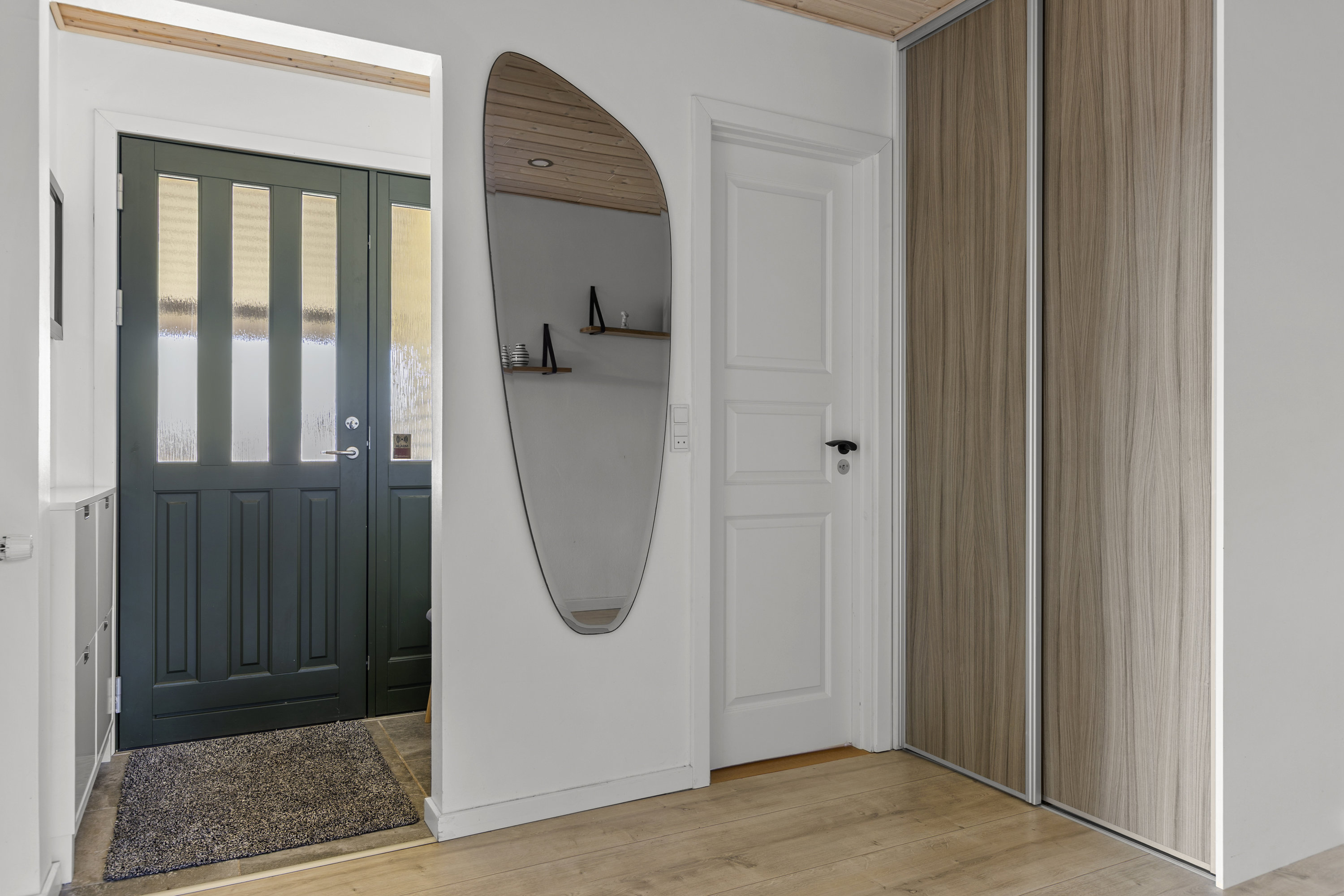 Fremhævet entré billede i fuldskærmstilstand. Billede af Pilevej 1, 4295 Stenlille