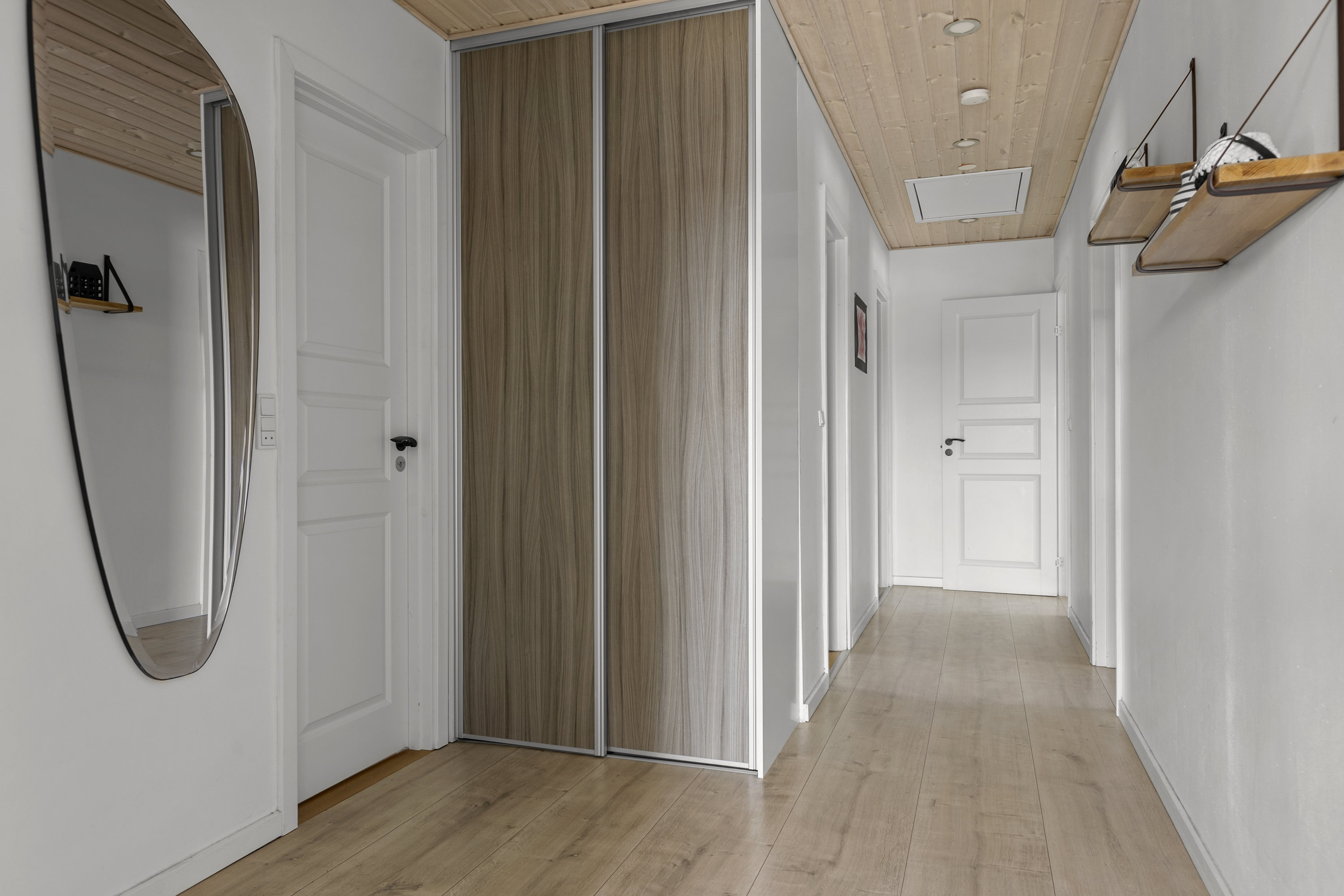 Fremhævet entré billede i fuldskærmstilstand. Billede af Pilevej 1, 4295 Stenlille