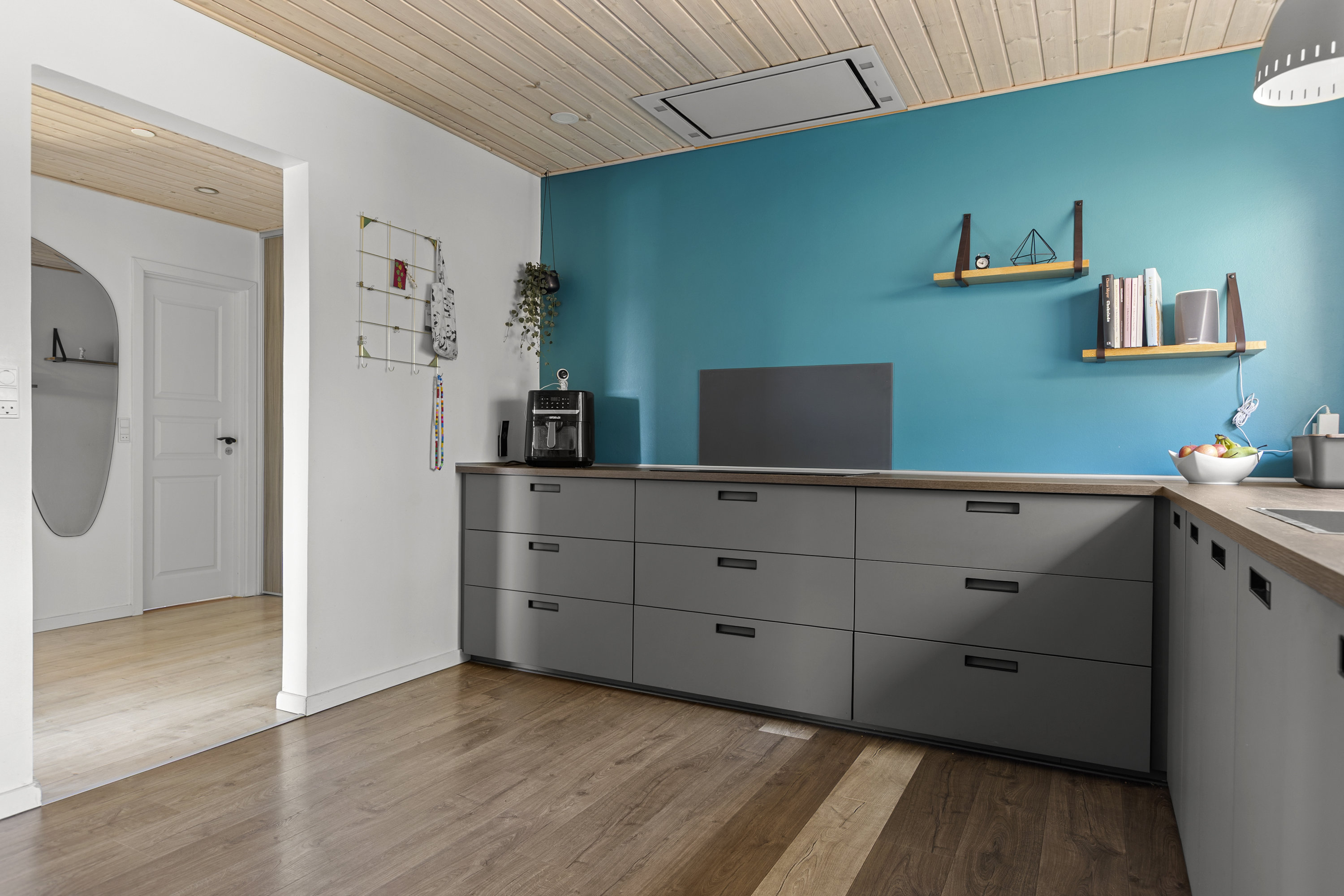 Fremhævet køkken billede i fuldskærmstilstand. Billede af Pilevej 1, 4295 Stenlille