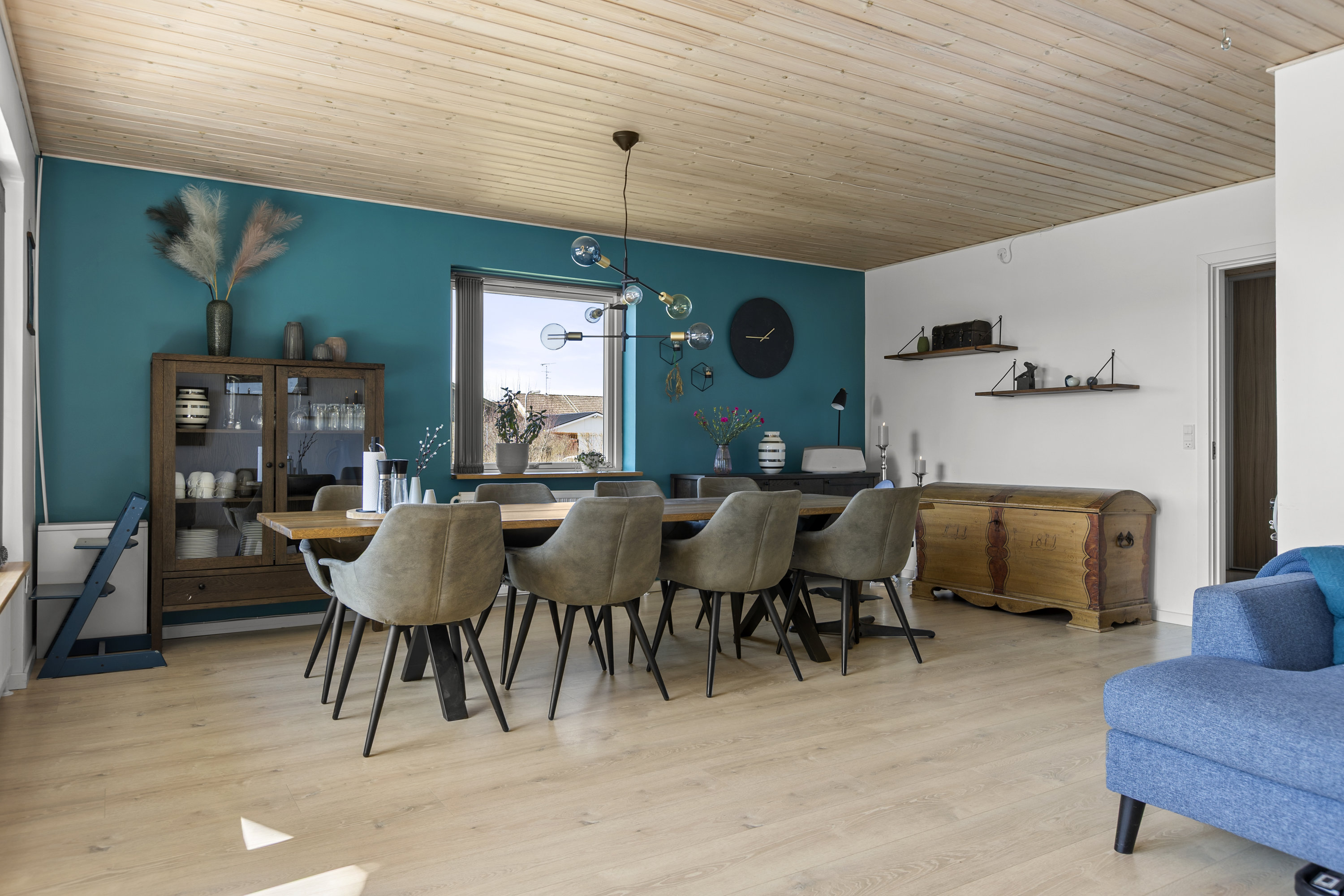 Fremhævet stue billede i fuldskærmstilstand. Billede af Pilevej 1, 4295 Stenlille