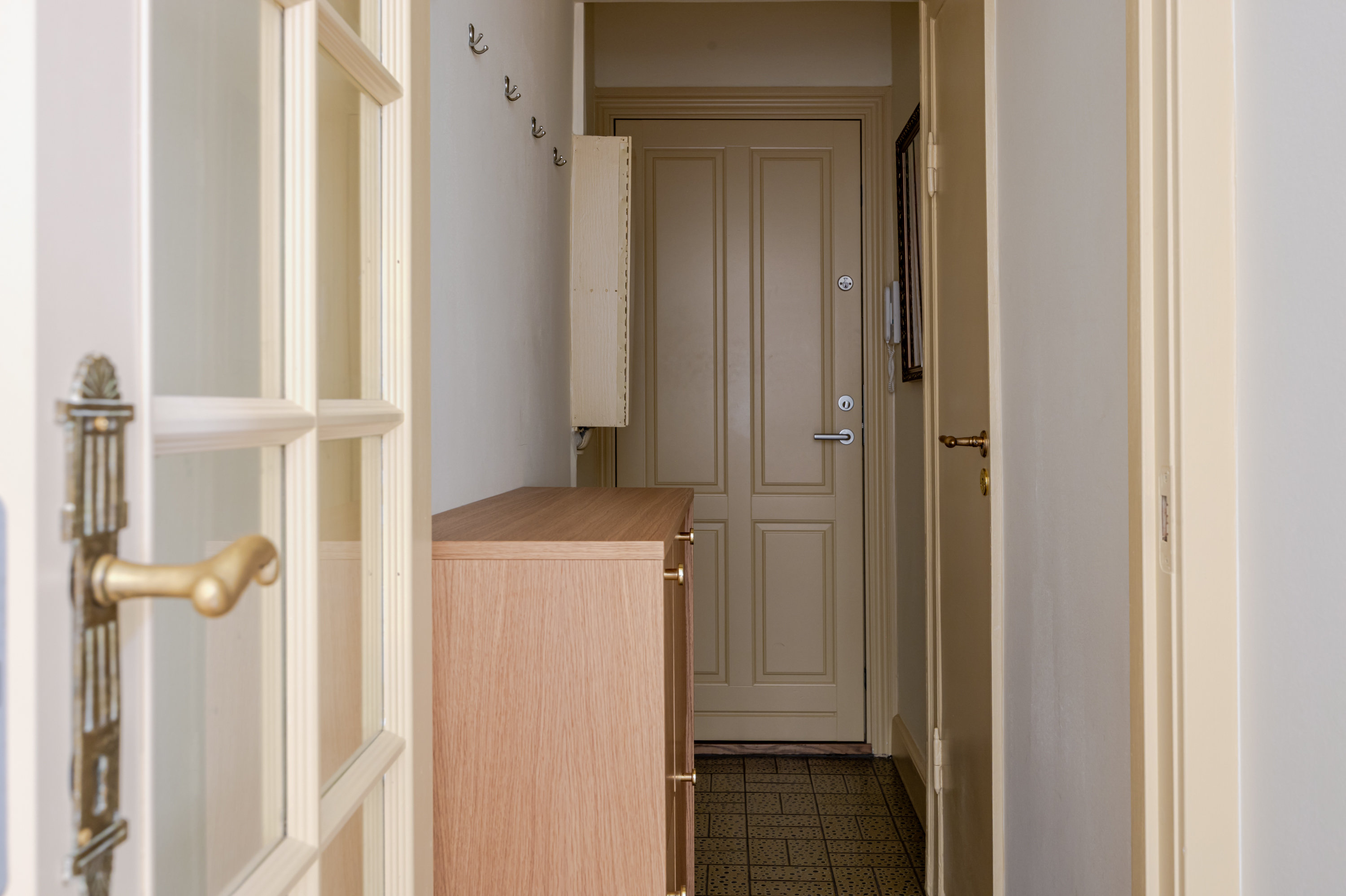 Fremhævet andet billede i fuldskærmstilstand. Billede af Guldbergsgade 5, st.. mf., 2200 København N