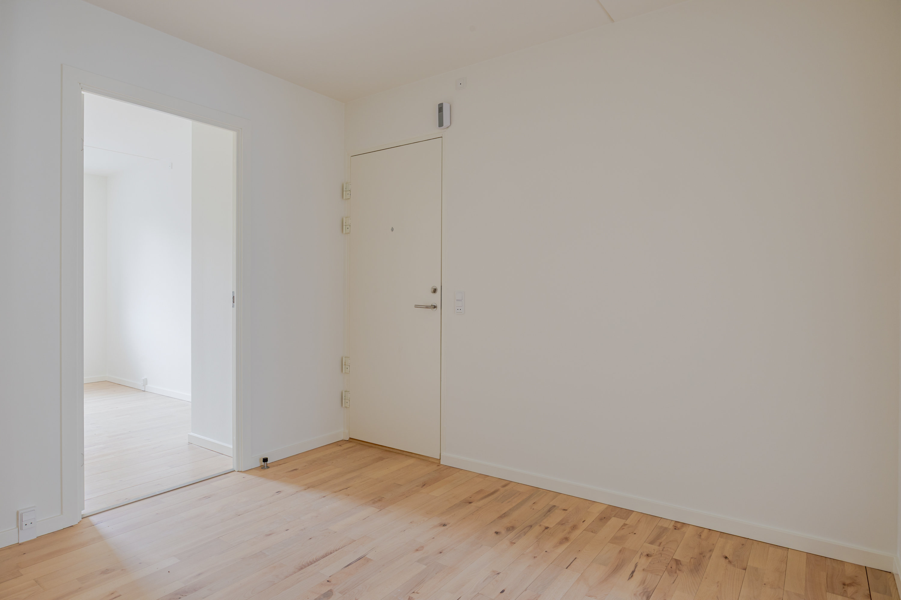 Fremhævet andet billede i fuldskærmstilstand. Billede af Mjølnerparken 58, 3. th., 2200 København N