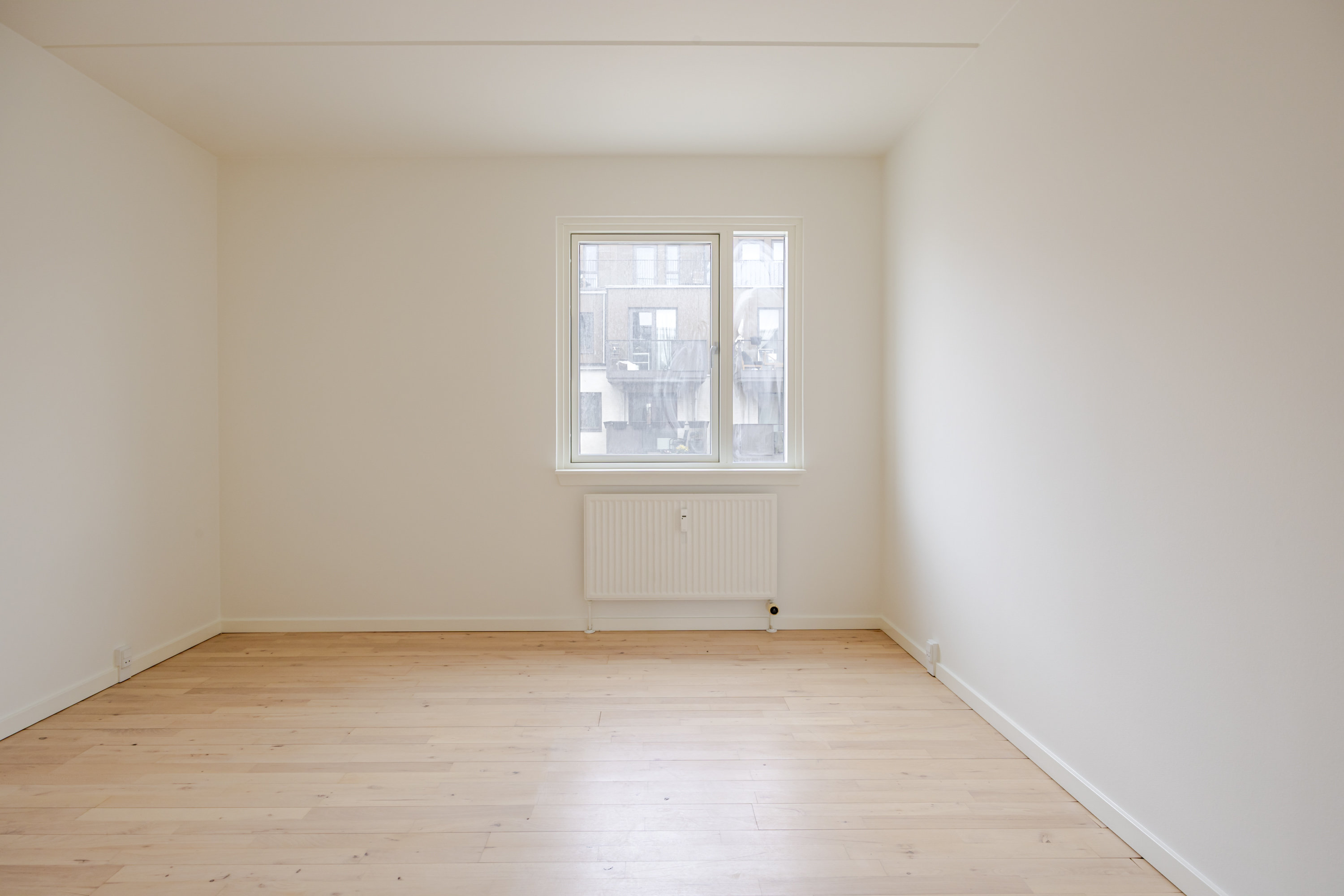 Fremhævet andet billede i fuldskærmstilstand. Billede af Mjølnerparken 58, 3. th., 2200 København N