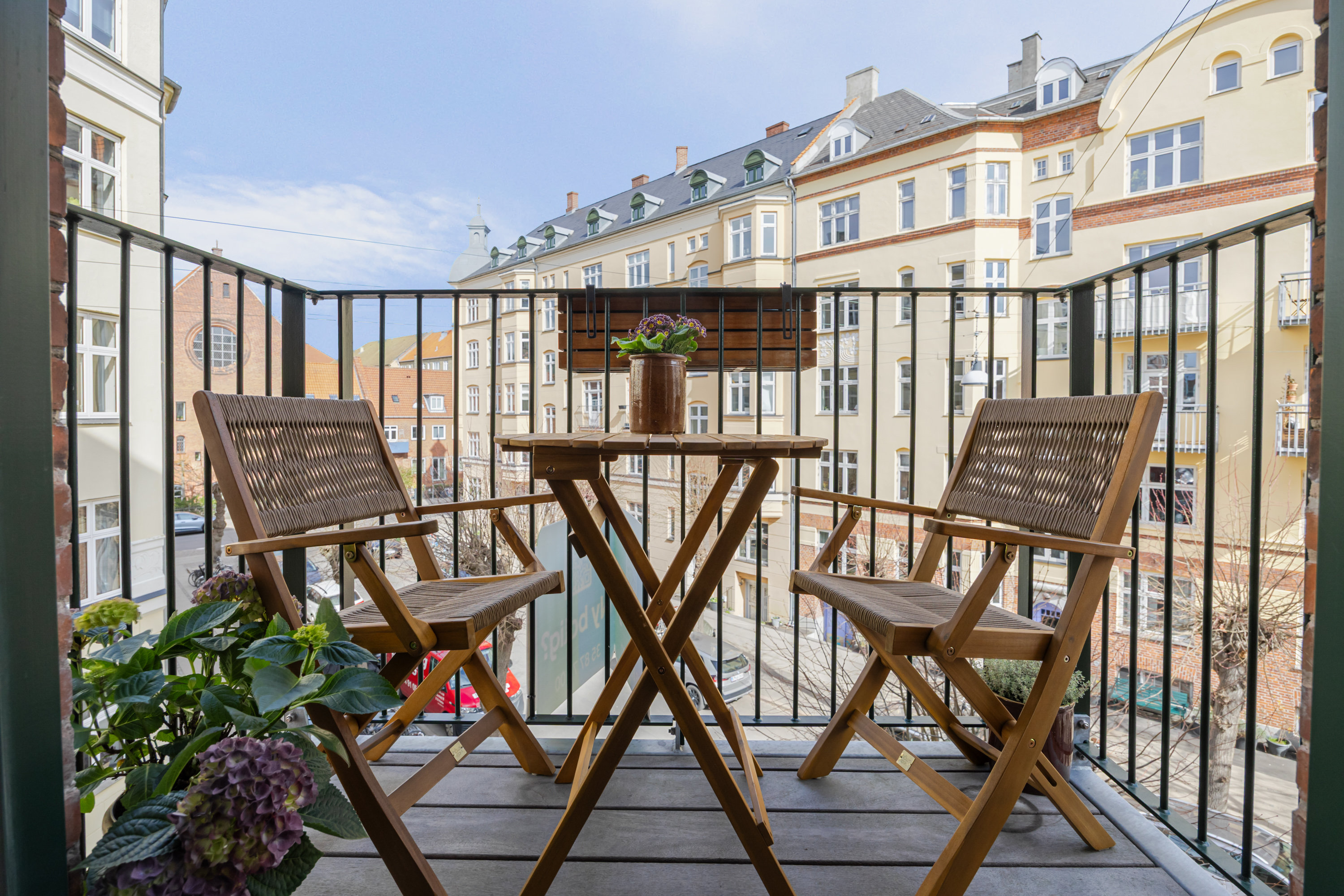 P.D. Løvs Allé 9, 2. th., 2200 København N