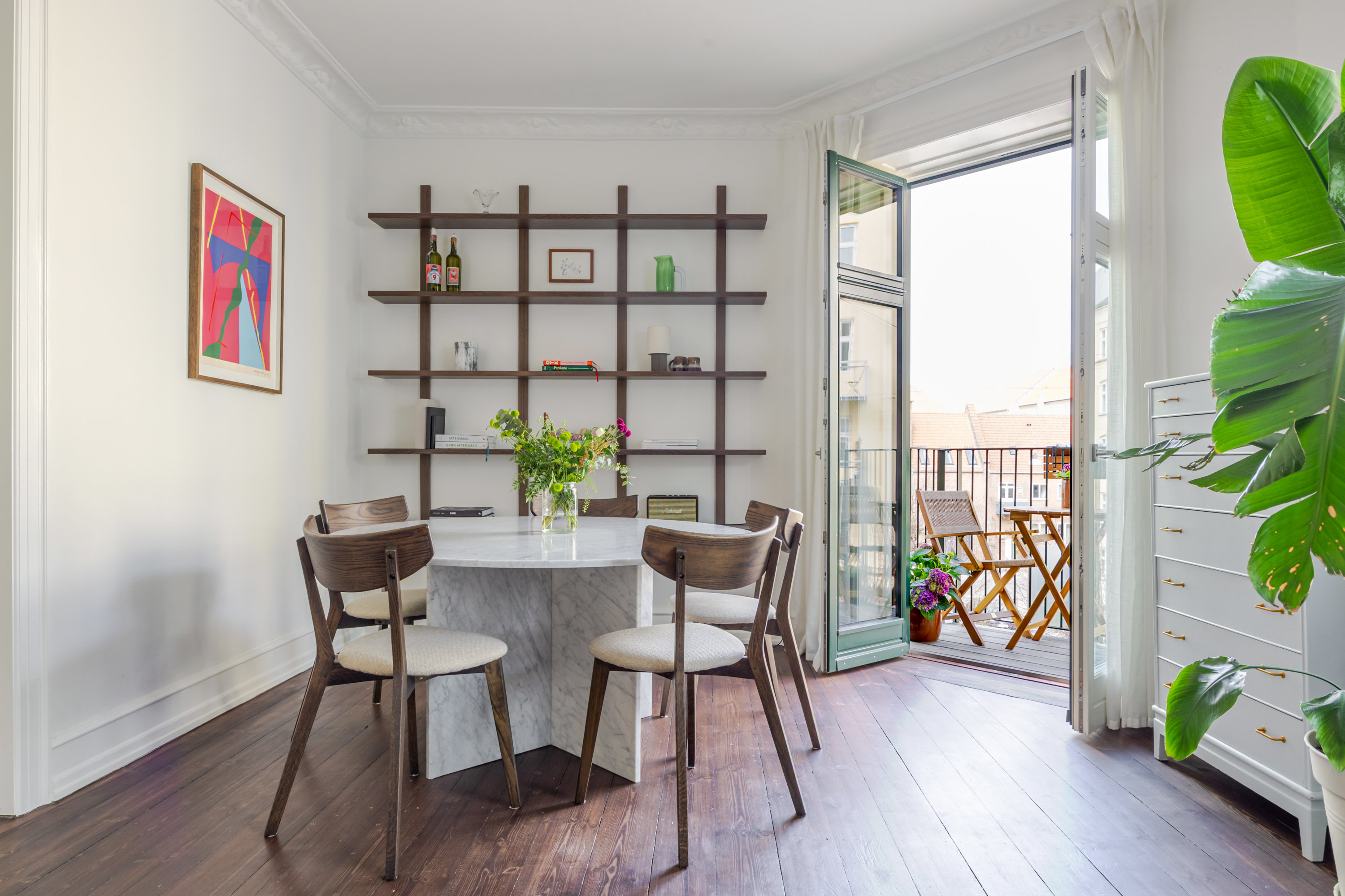 Fremhævet andet billede i fuldskærmstilstand. Billede af P.D. Løvs Allé 9, 2. th., 2200 København N