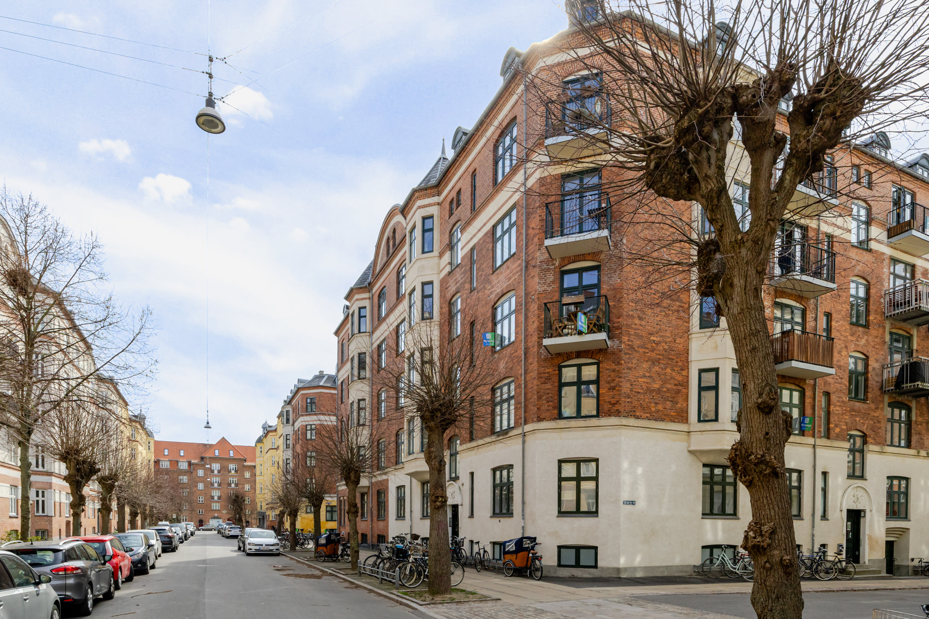 Fremhævet andet billede i fuldskærmstilstand. Billede af P.D. Løvs Allé 9, 2. th., 2200 København N