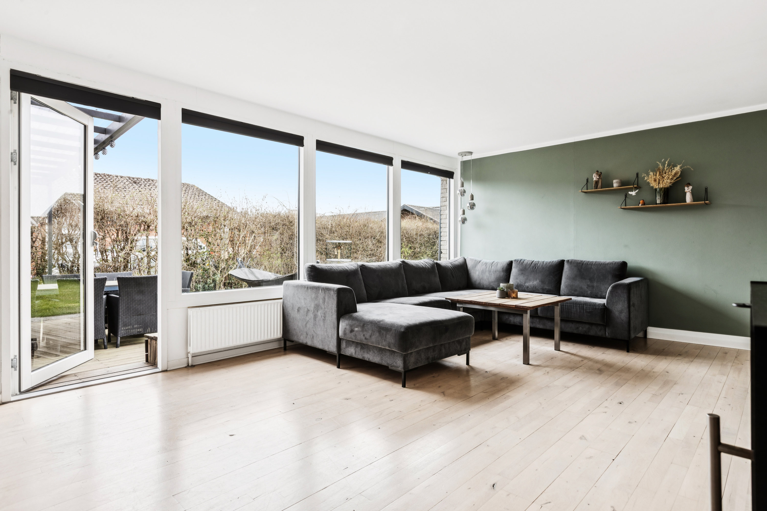 Fremhævet stue billede i fuldskærmstilstand. Billede af Leiden Alle 16, 2791 Dragør